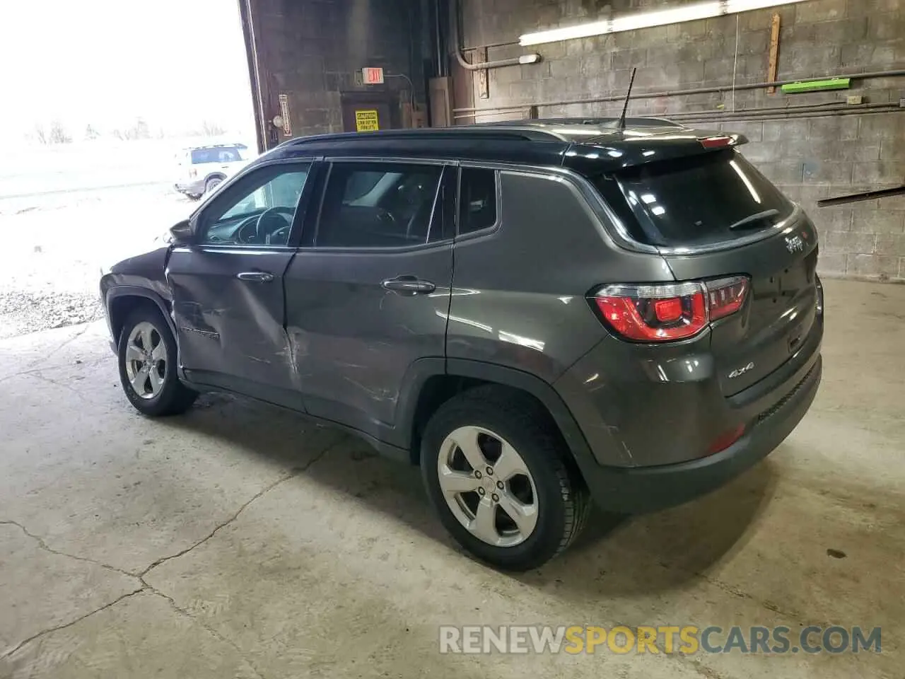 2 Фотография поврежденного автомобиля 3C4NJDBB6KT656444 JEEP COMPASS 2019