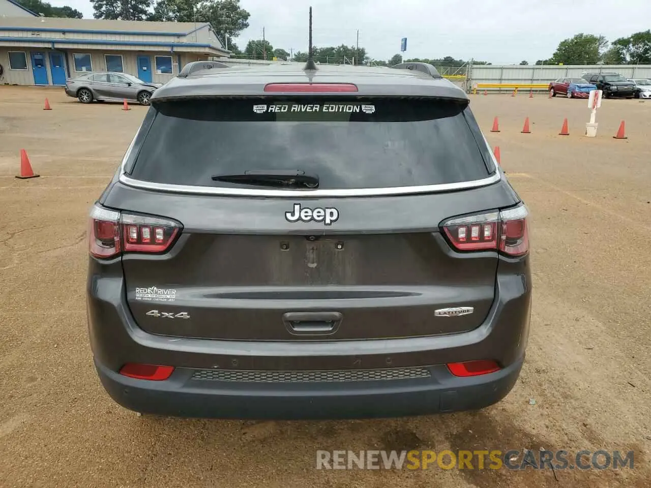 6 Photograph of a damaged car 3C4NJDBB6KT678279 JEEP COMPASS 2019