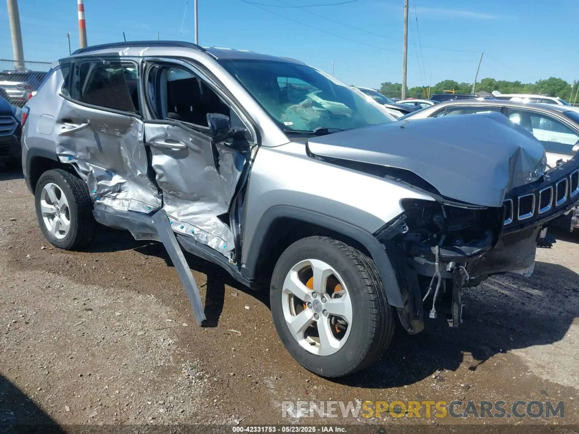 1 Фотография поврежденного автомобиля 3C4NJDBB6KT697110 JEEP COMPASS 2019