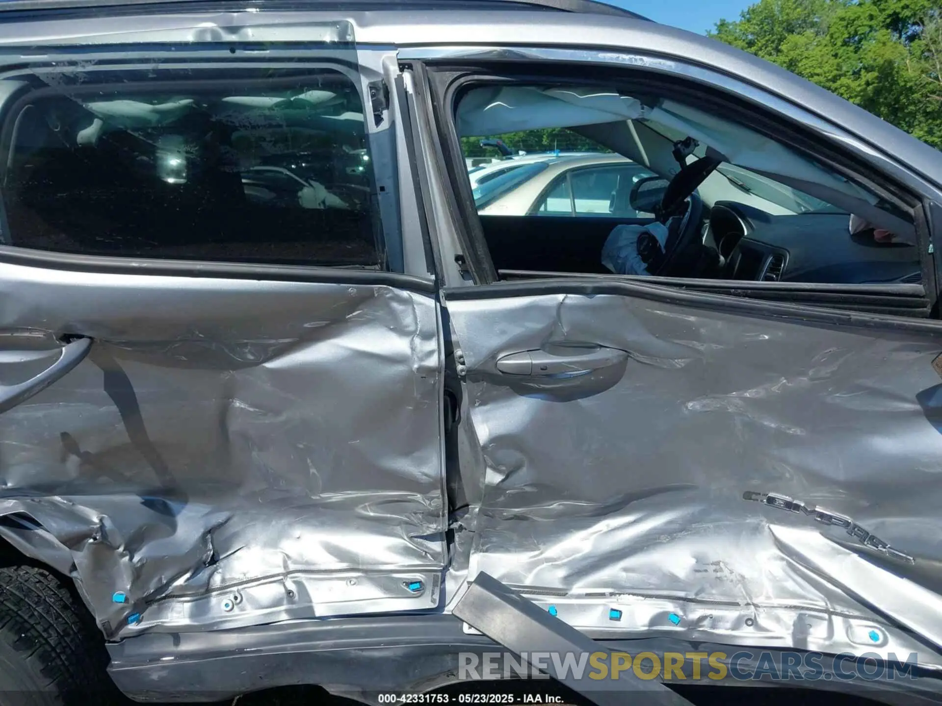 13 Фотография поврежденного автомобиля 3C4NJDBB6KT697110 JEEP COMPASS 2019