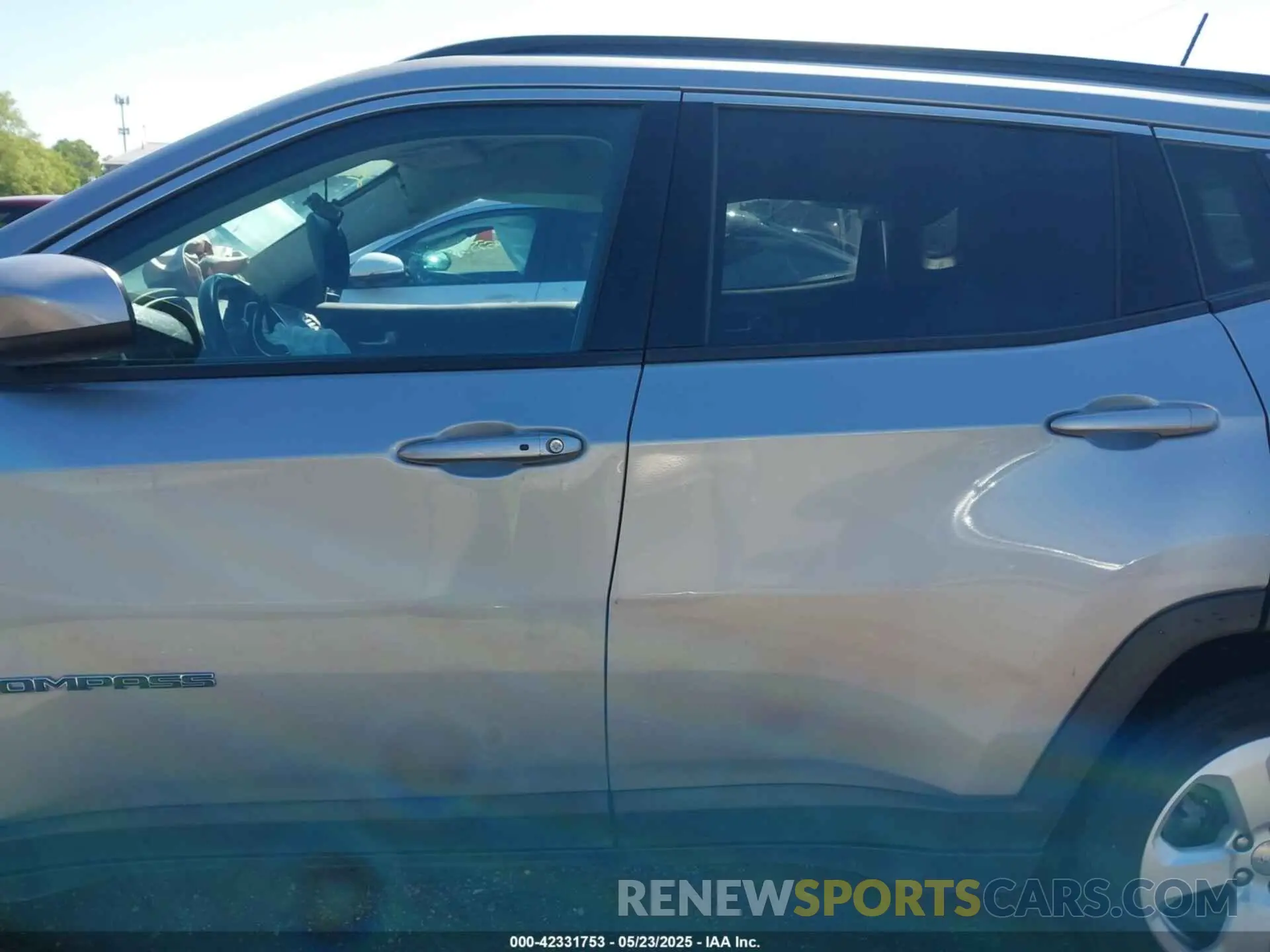 14 Фотография поврежденного автомобиля 3C4NJDBB6KT697110 JEEP COMPASS 2019