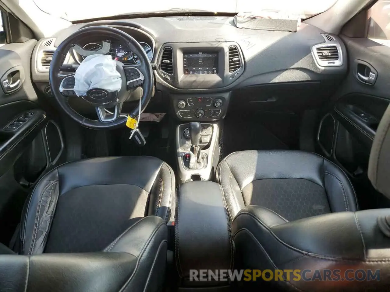 8 Фотография поврежденного автомобиля 3C4NJDBB6KT828892 JEEP COMPASS 2019