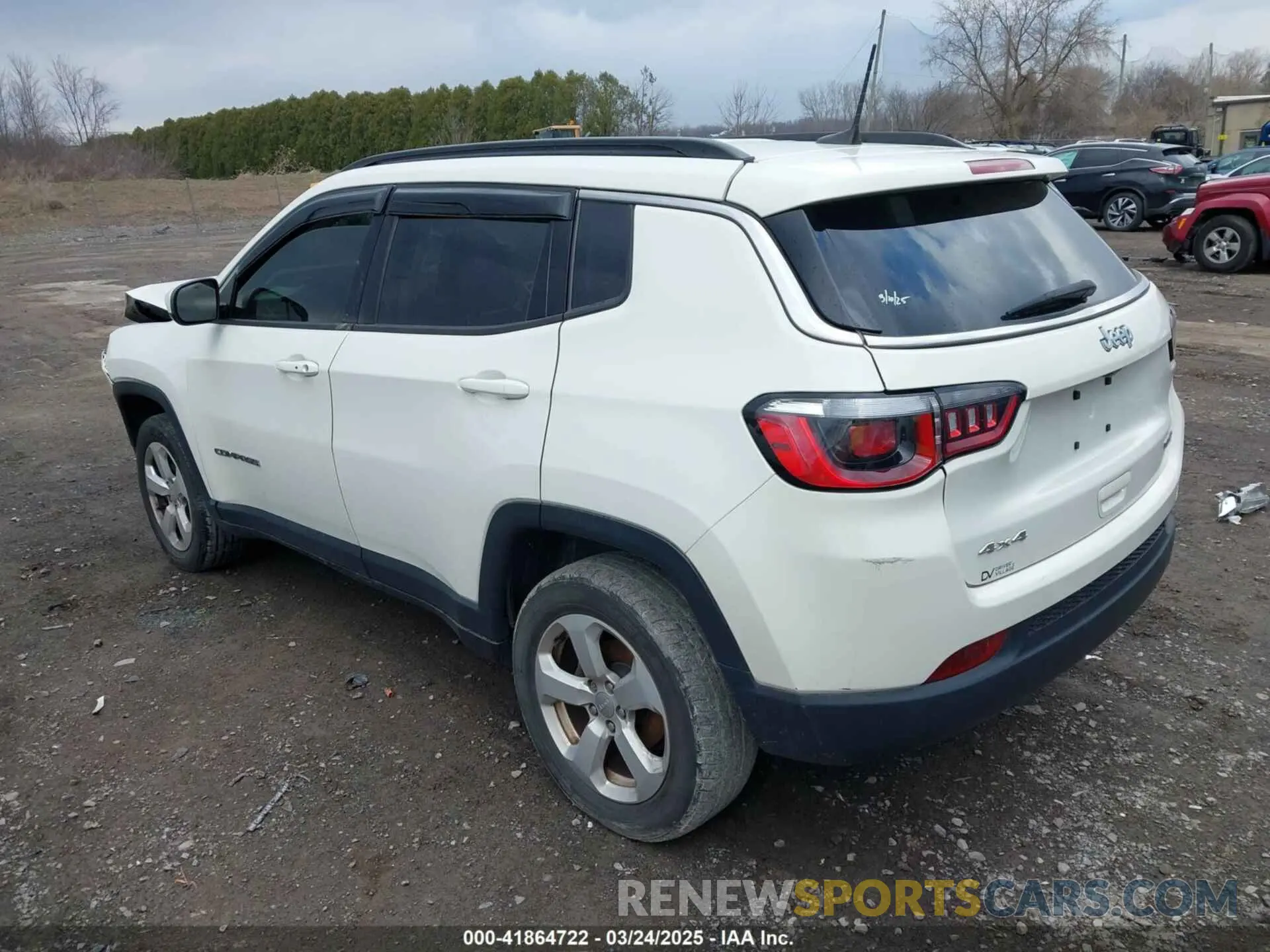 3 Photograph of a damaged car 3C4NJDBB6KT839035 JEEP COMPASS 2019
