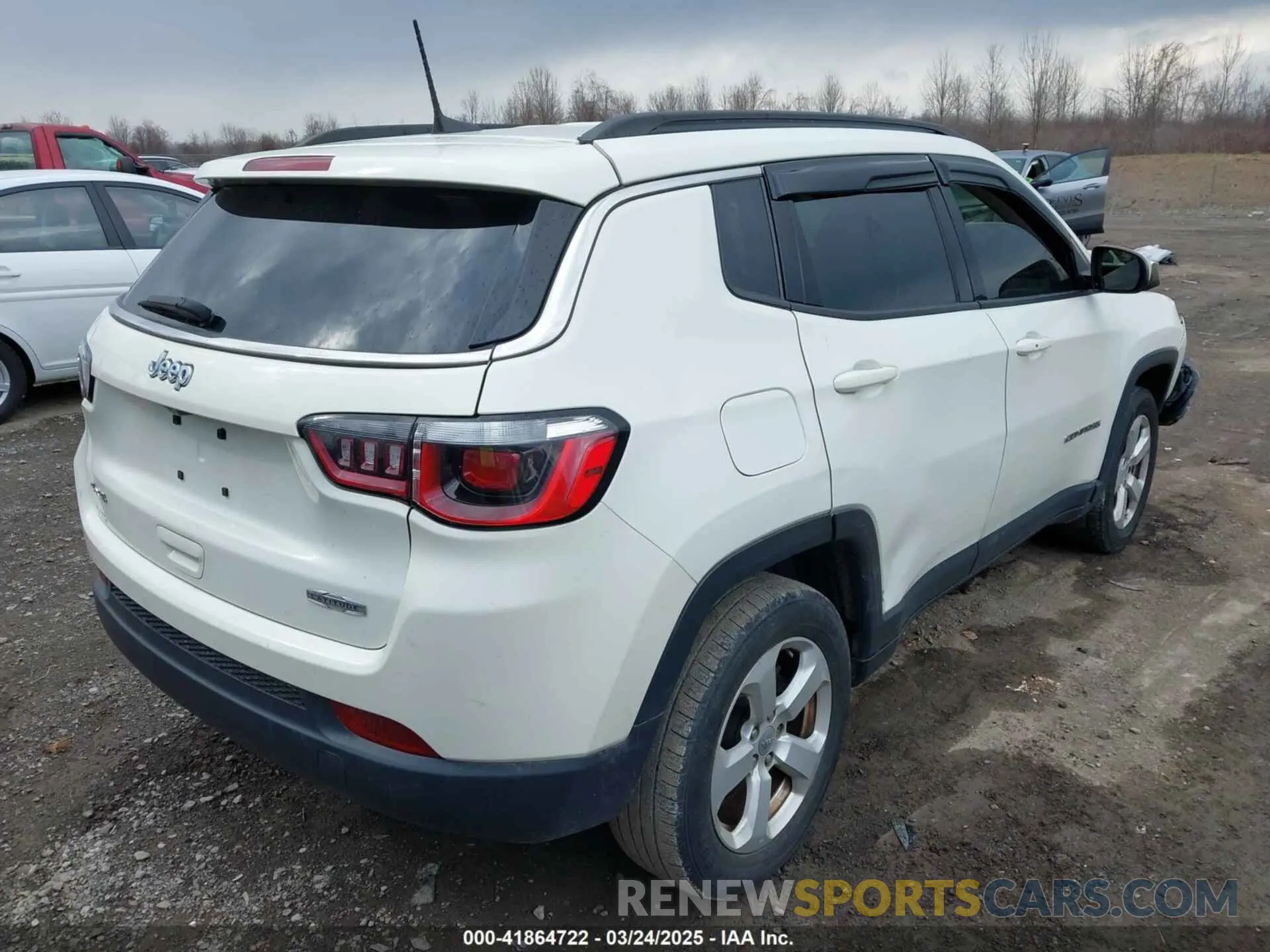 4 Photograph of a damaged car 3C4NJDBB6KT839035 JEEP COMPASS 2019