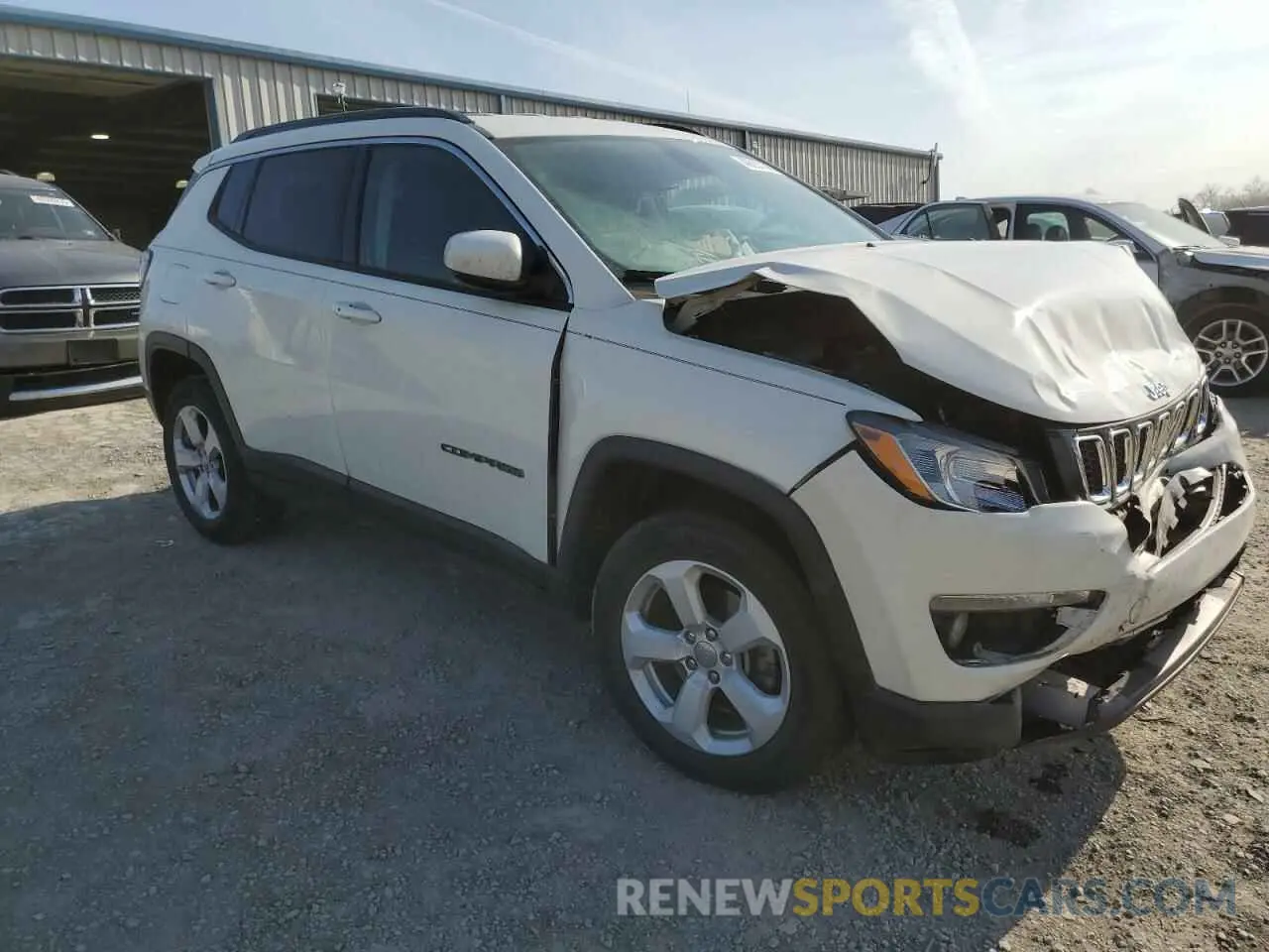 4 Photograph of a damaged car 3C4NJDBB6KT839715 JEEP COMPASS 2019