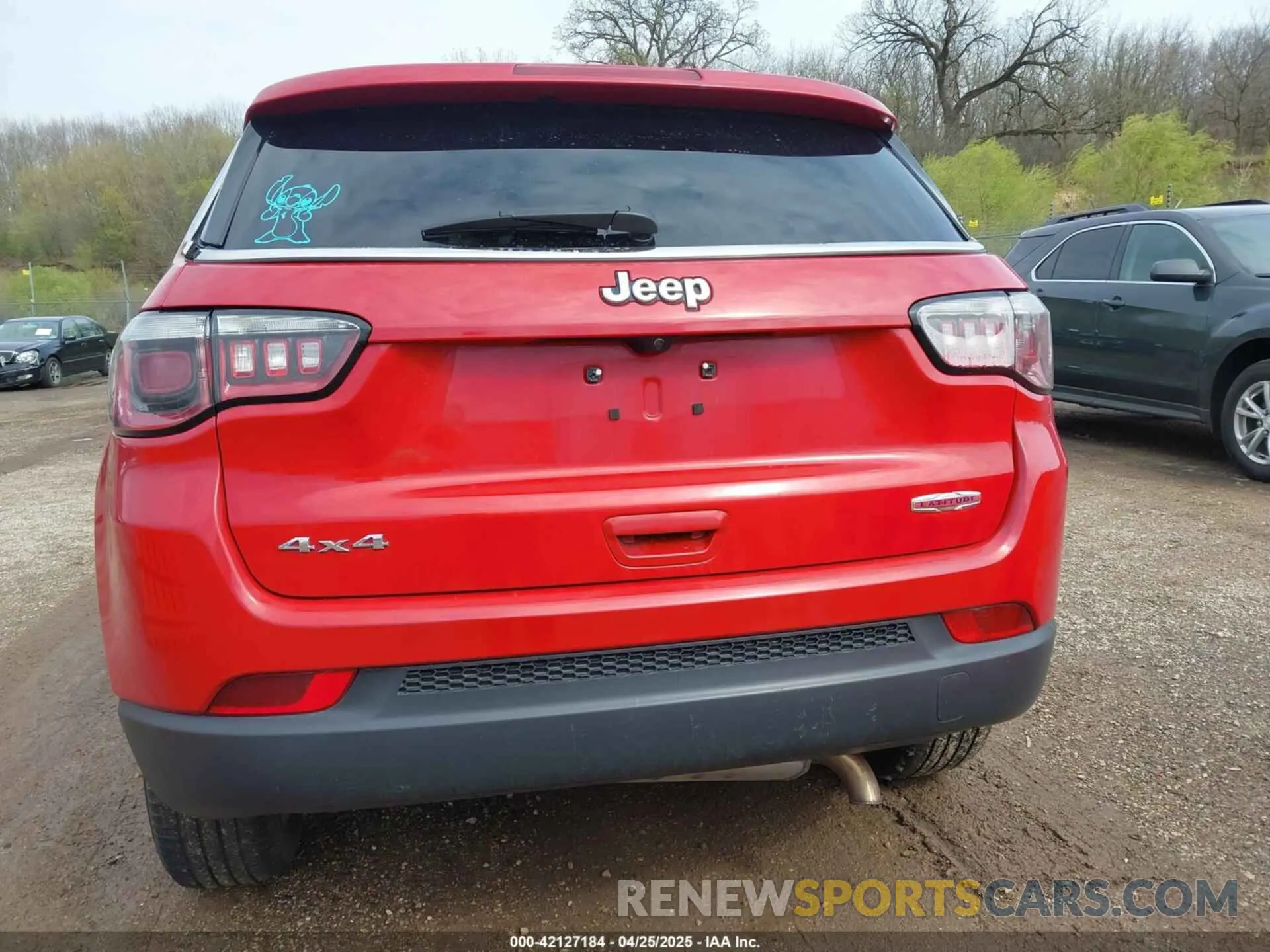 16 Photograph of a damaged car 3C4NJDBB6KT849953 JEEP COMPASS 2019