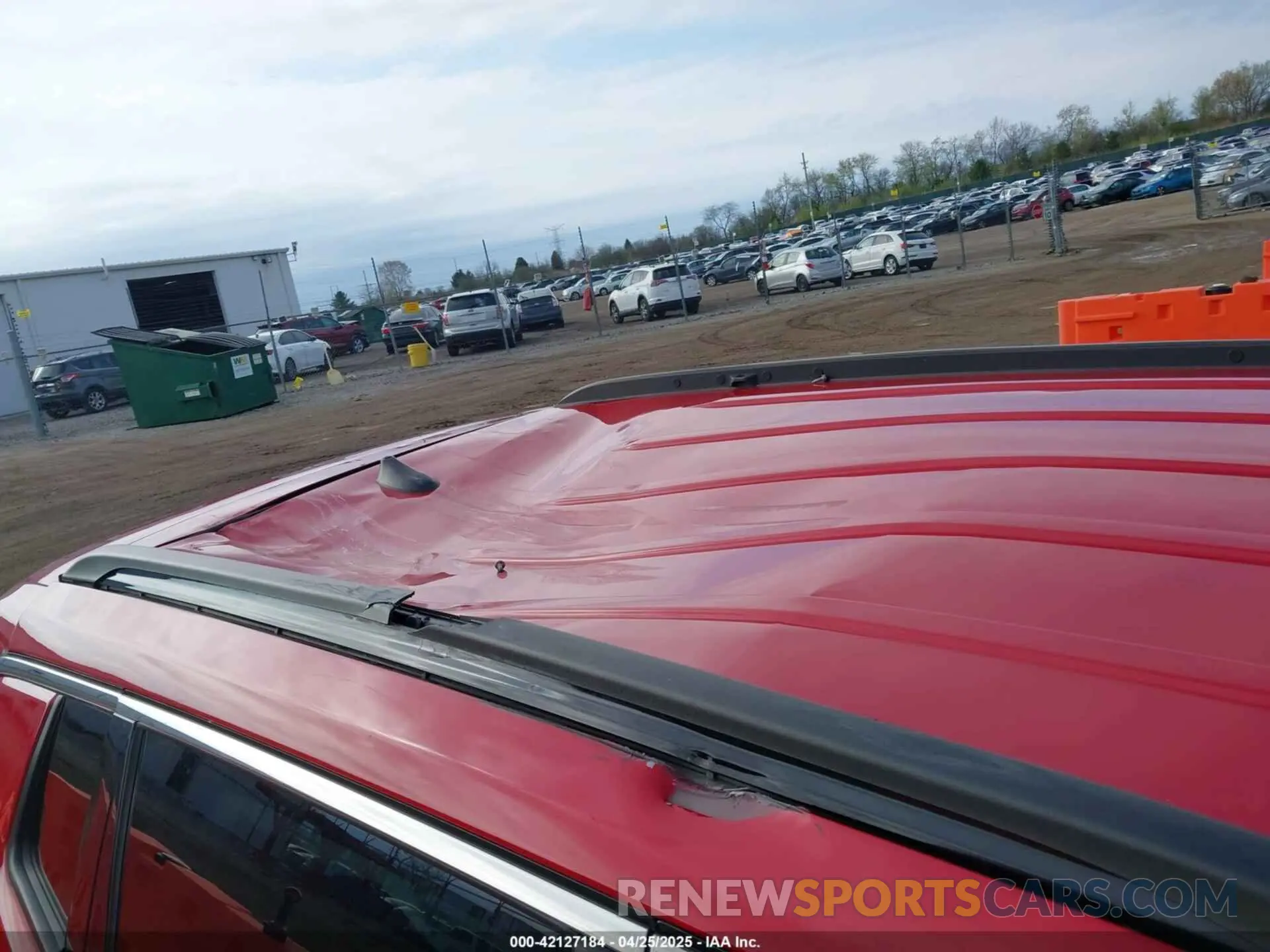 18 Photograph of a damaged car 3C4NJDBB6KT849953 JEEP COMPASS 2019