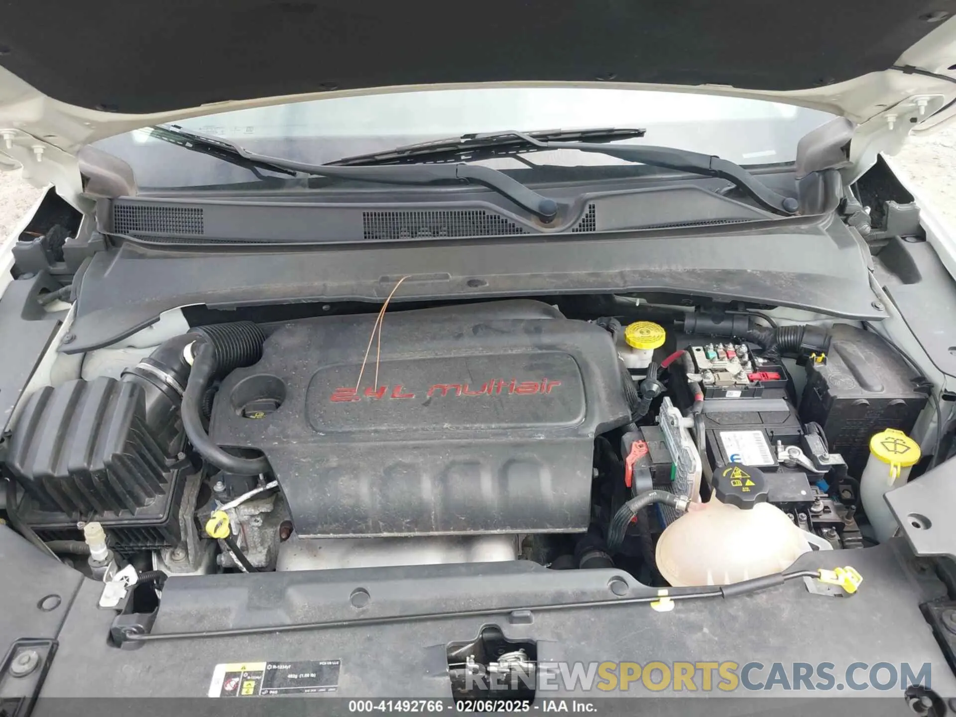 10 Photograph of a damaged car 3C4NJDBB7KT599834 JEEP COMPASS 2019