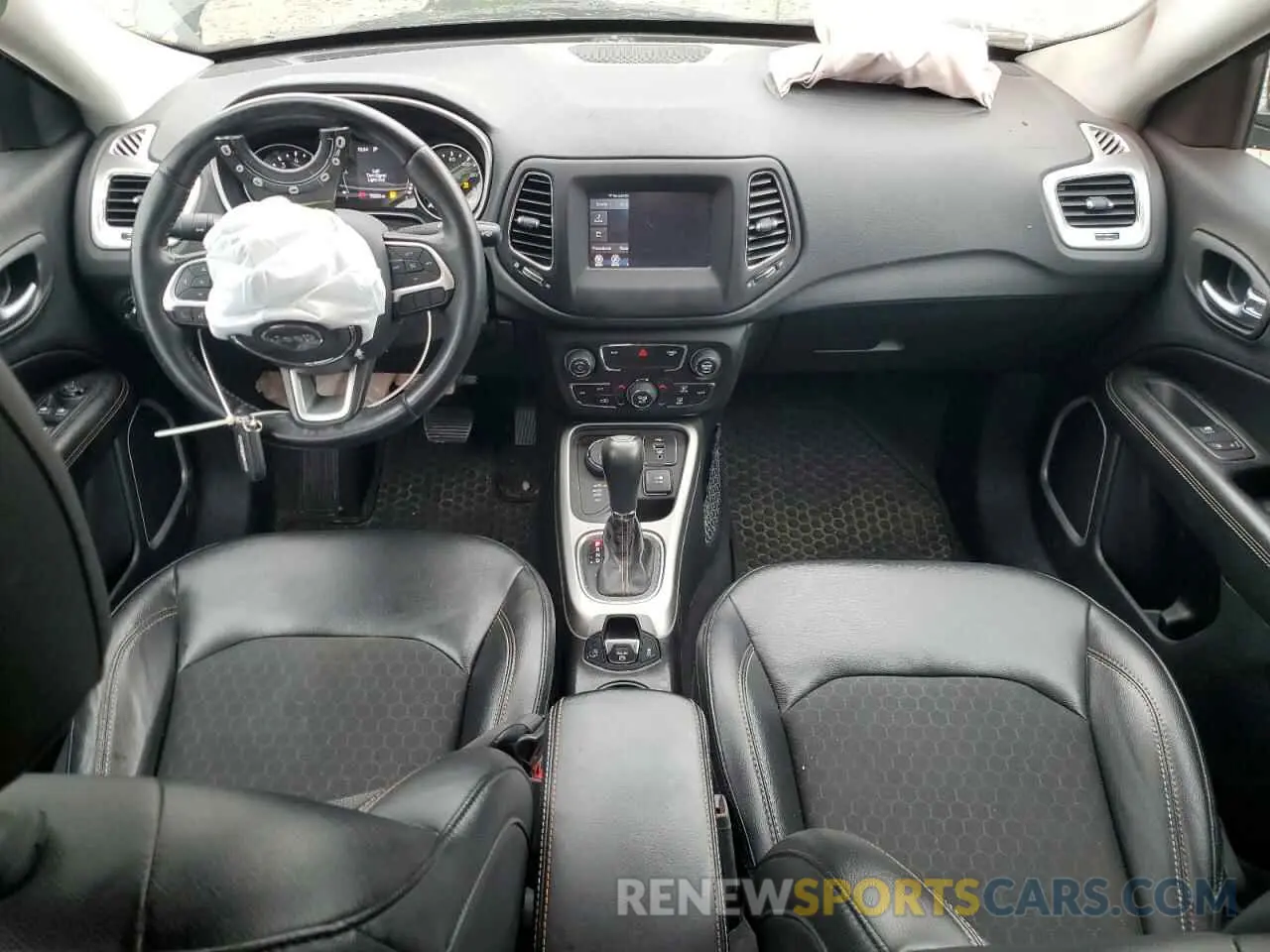 8 Фотография поврежденного автомобиля 3C4NJDBB7KT648451 JEEP COMPASS 2019