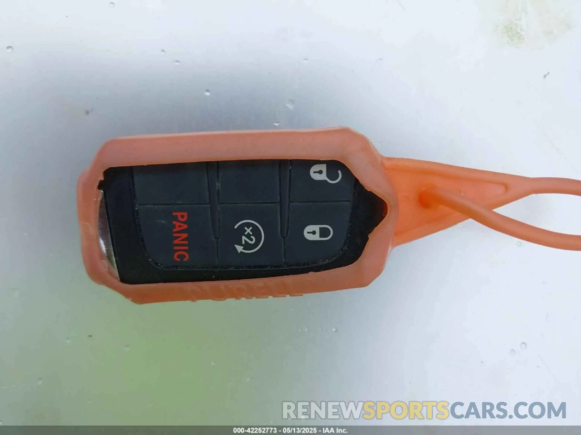 11 Photograph of a damaged car 3C4NJDBB7KT689257 JEEP COMPASS 2019