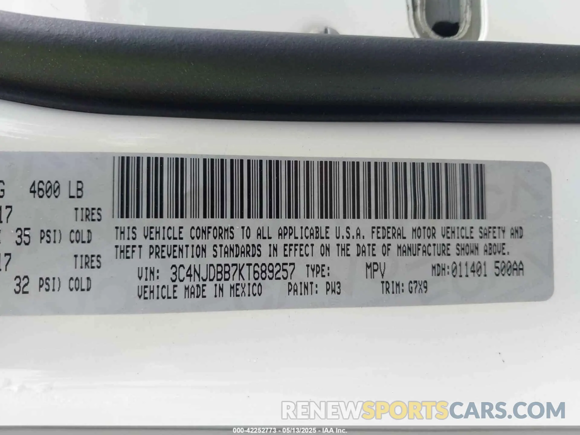 9 Photograph of a damaged car 3C4NJDBB7KT689257 JEEP COMPASS 2019