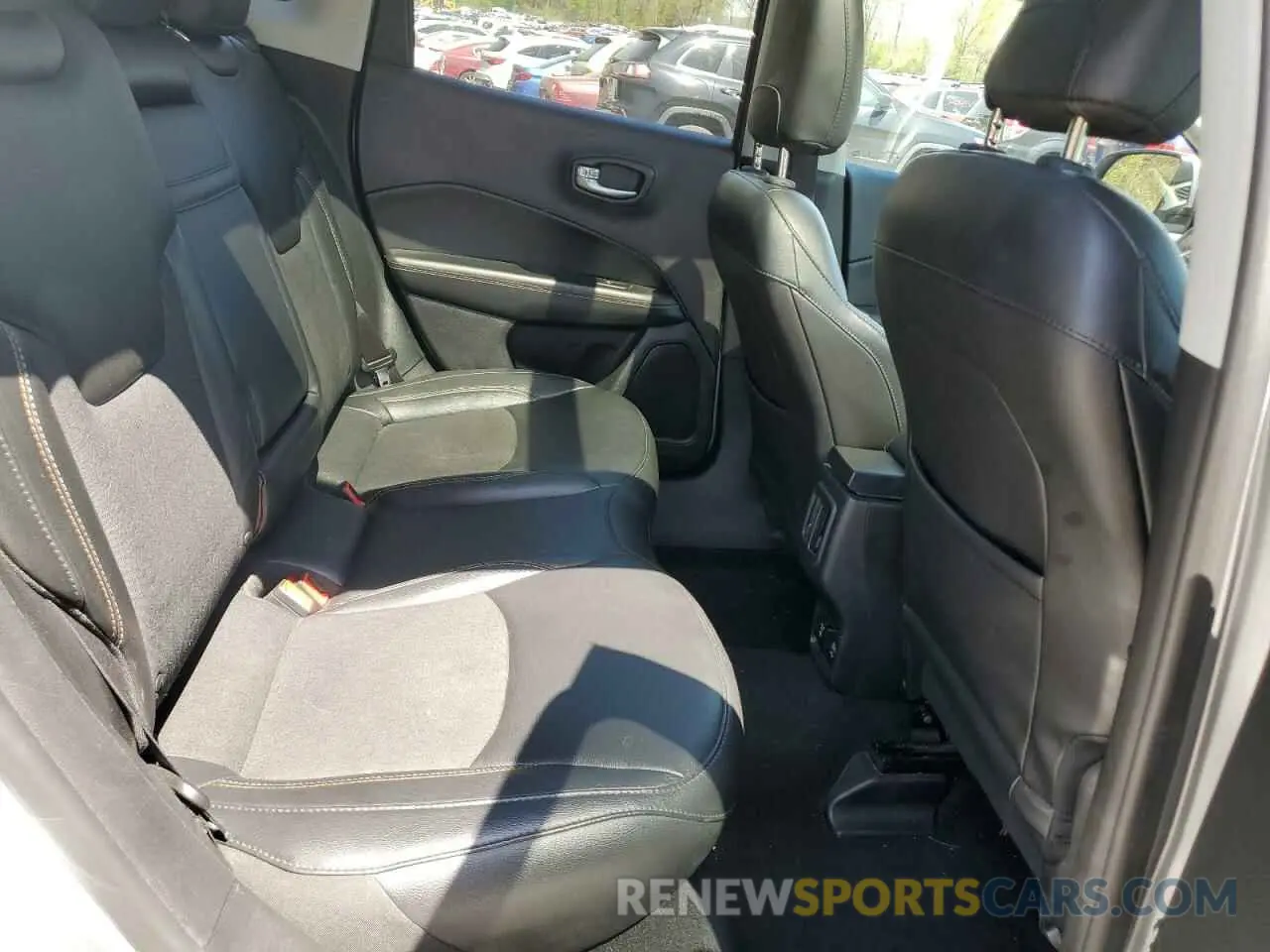 11 Фотография поврежденного автомобиля 3C4NJDBB7KT703433 JEEP COMPASS 2019