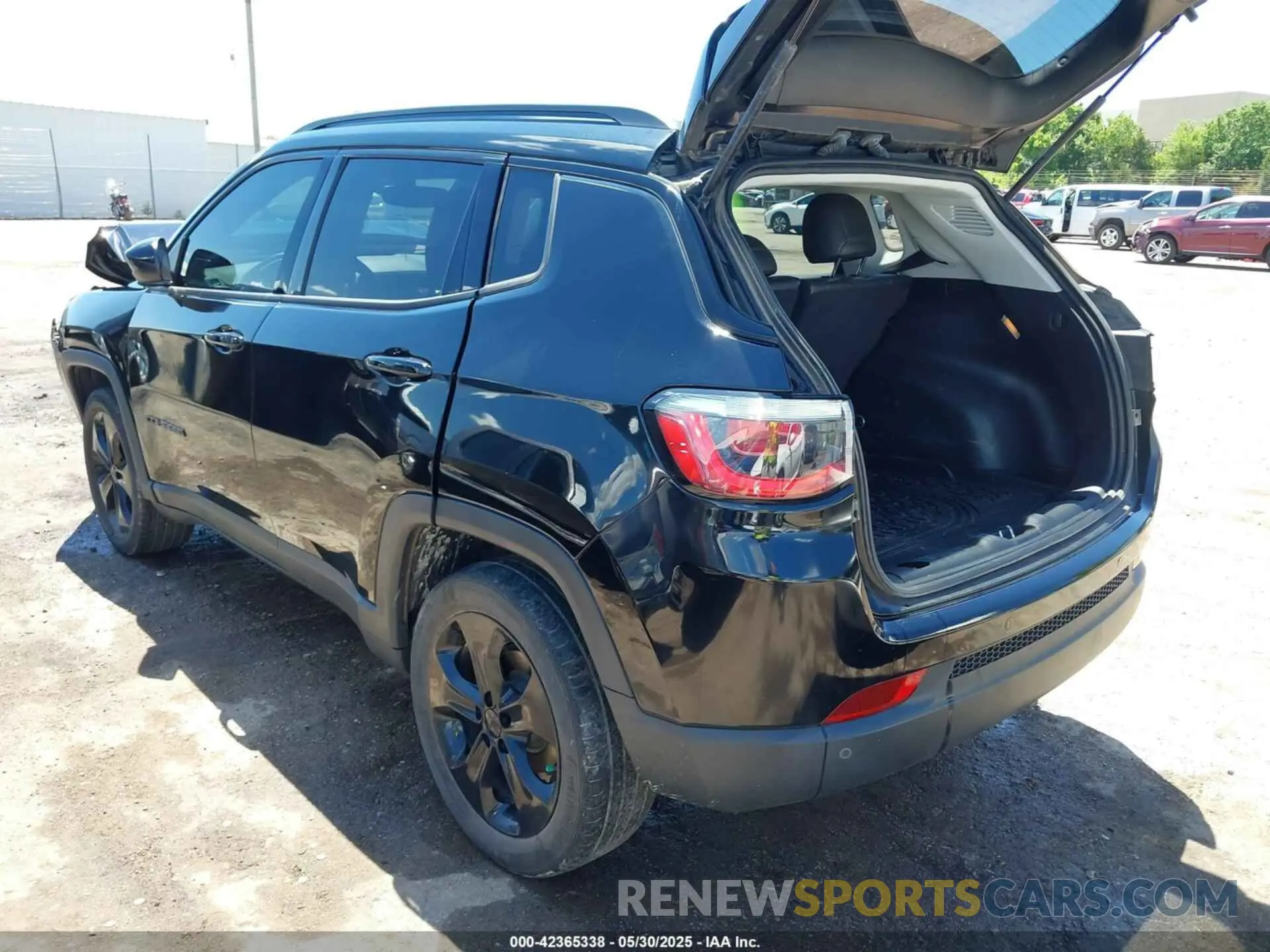 3 Photograph of a damaged car 3C4NJDBB7KT723889 JEEP COMPASS 2019