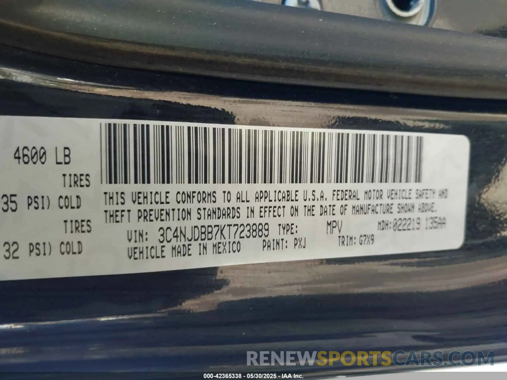 9 Photograph of a damaged car 3C4NJDBB7KT723889 JEEP COMPASS 2019