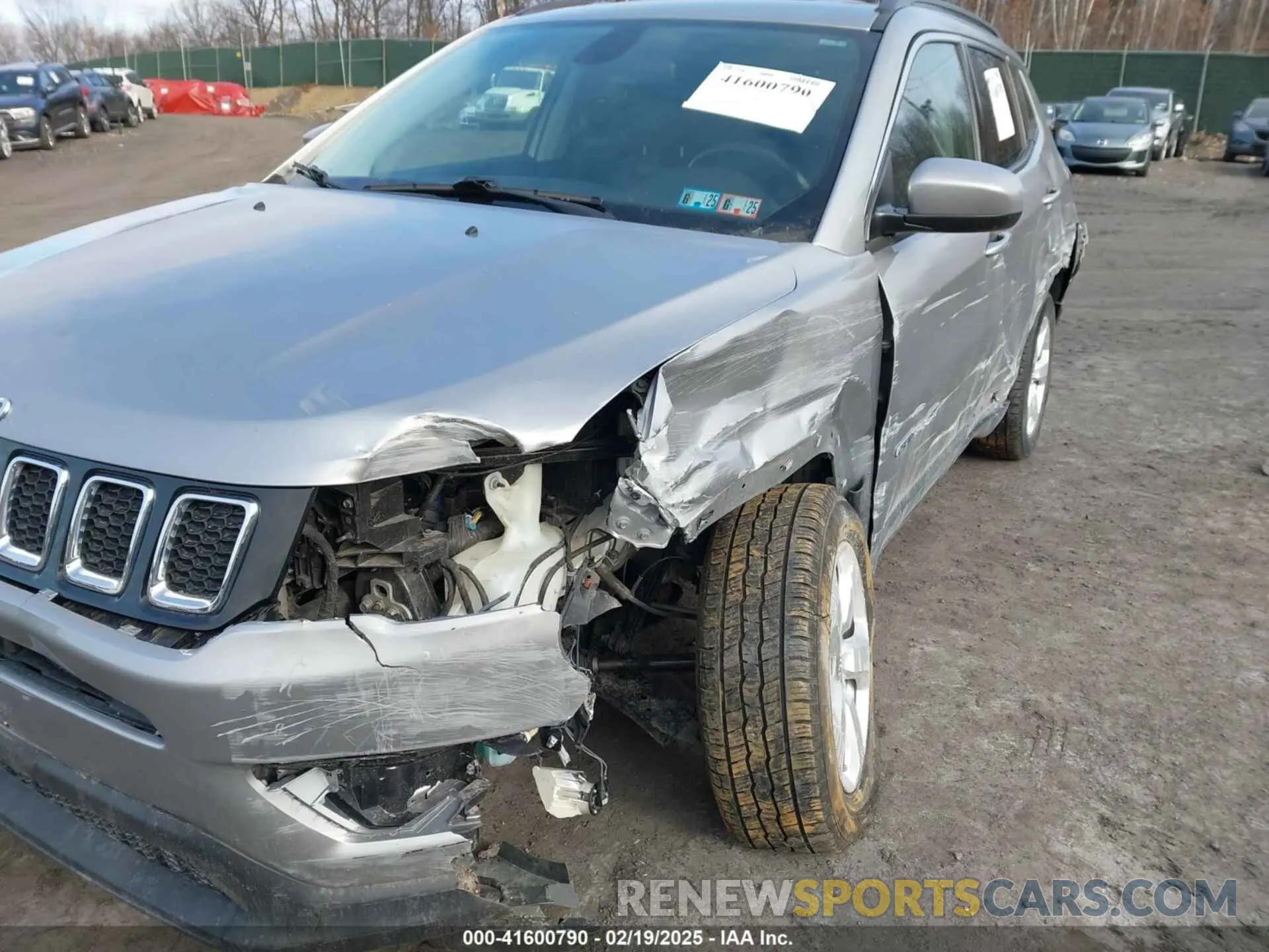 6 Photograph of a damaged car 3C4NJDBB8KT596800 JEEP COMPASS 2019