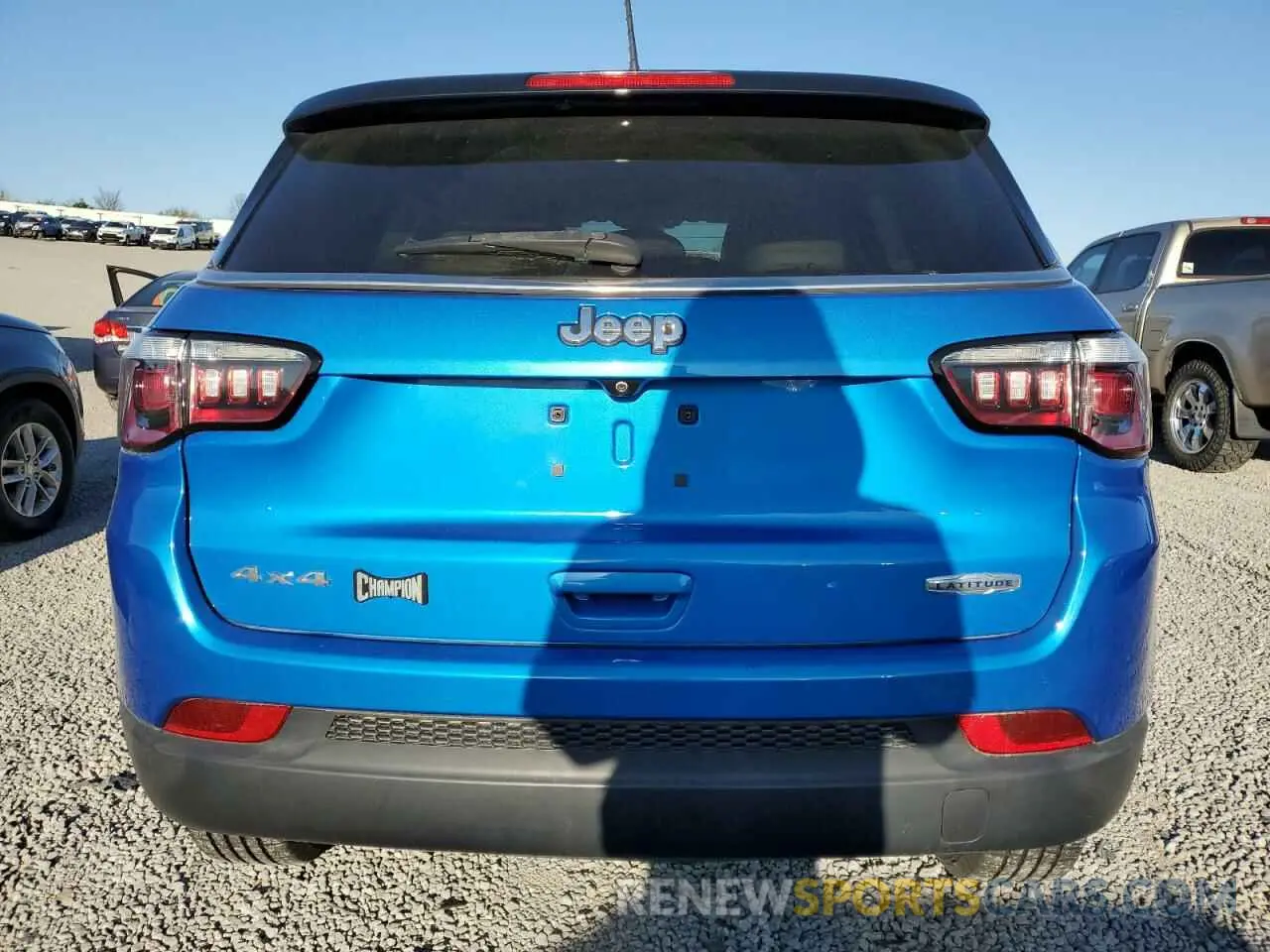 6 Photograph of a damaged car 3C4NJDBB8KT629097 JEEP COMPASS 2019