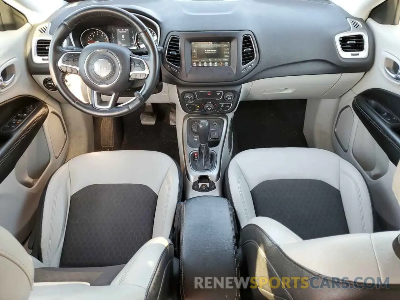 8 Photograph of a damaged car 3C4NJDBB8KT629097 JEEP COMPASS 2019
