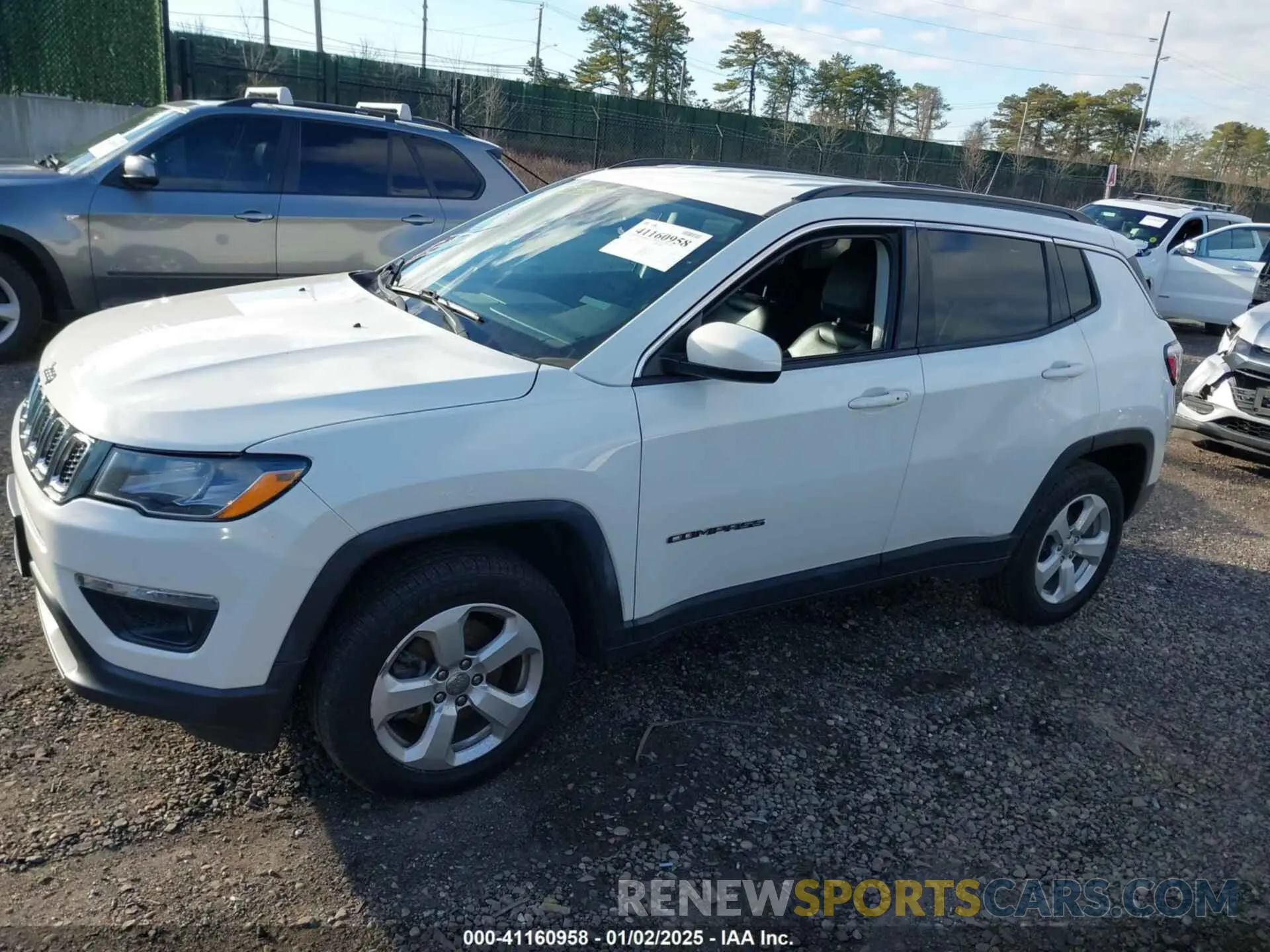 14 Photograph of a damaged car 3C4NJDBB8KT742273 JEEP COMPASS 2019