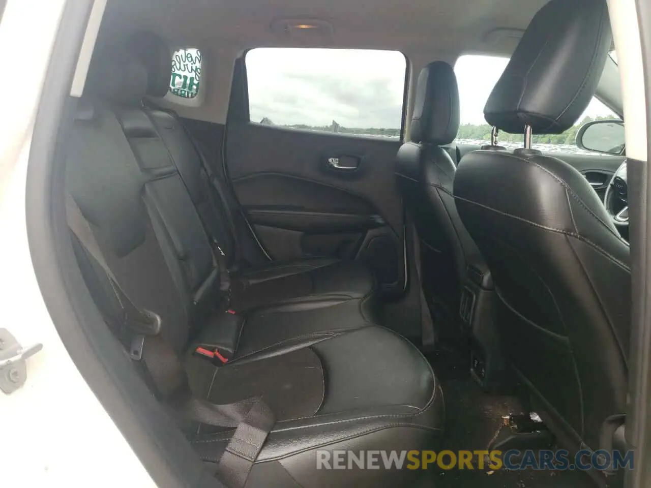 11 Photograph of a damaged car 3C4NJDBB8KT760837 JEEP COMPASS 2019