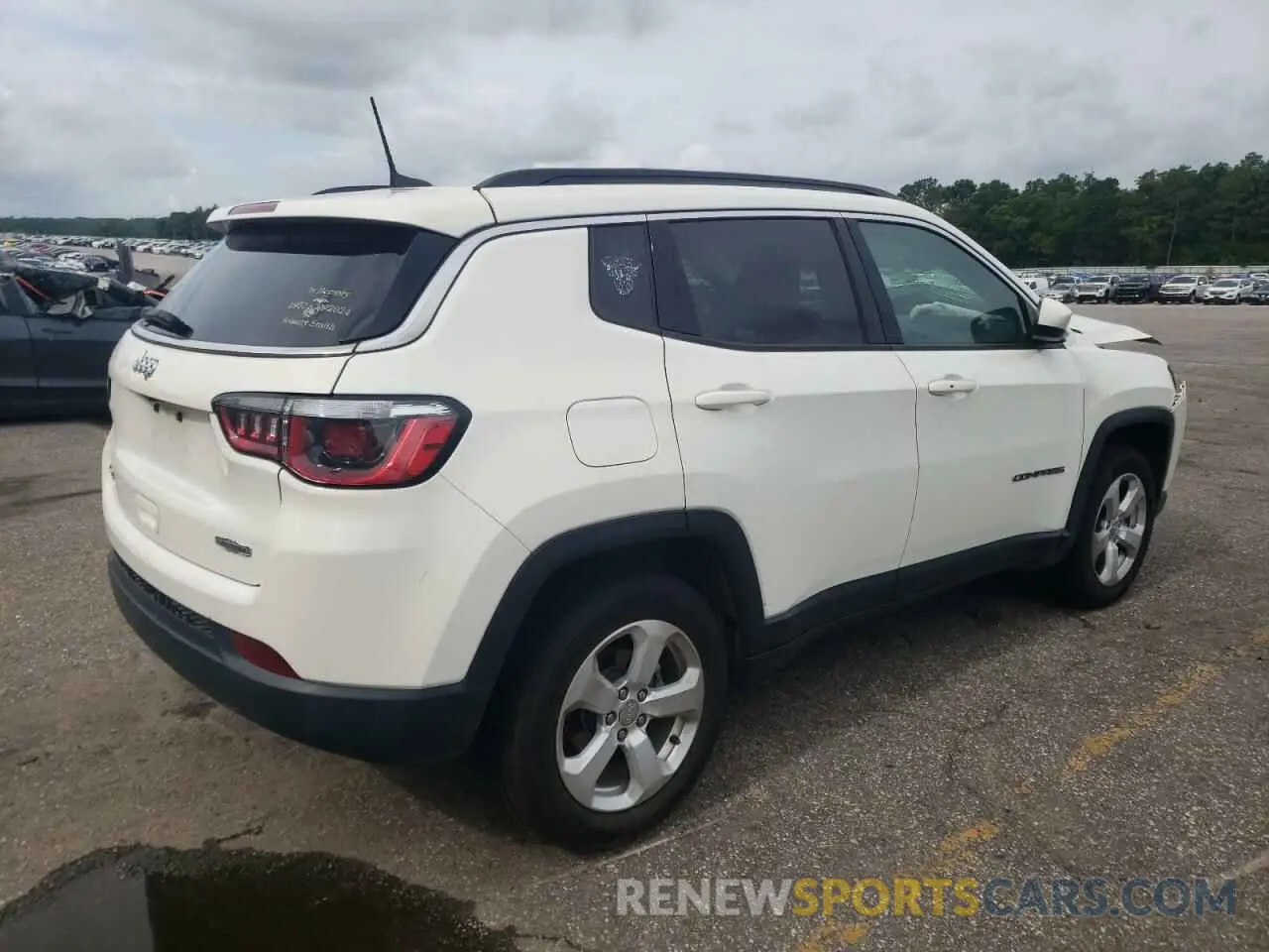 3 Photograph of a damaged car 3C4NJDBB8KT760837 JEEP COMPASS 2019