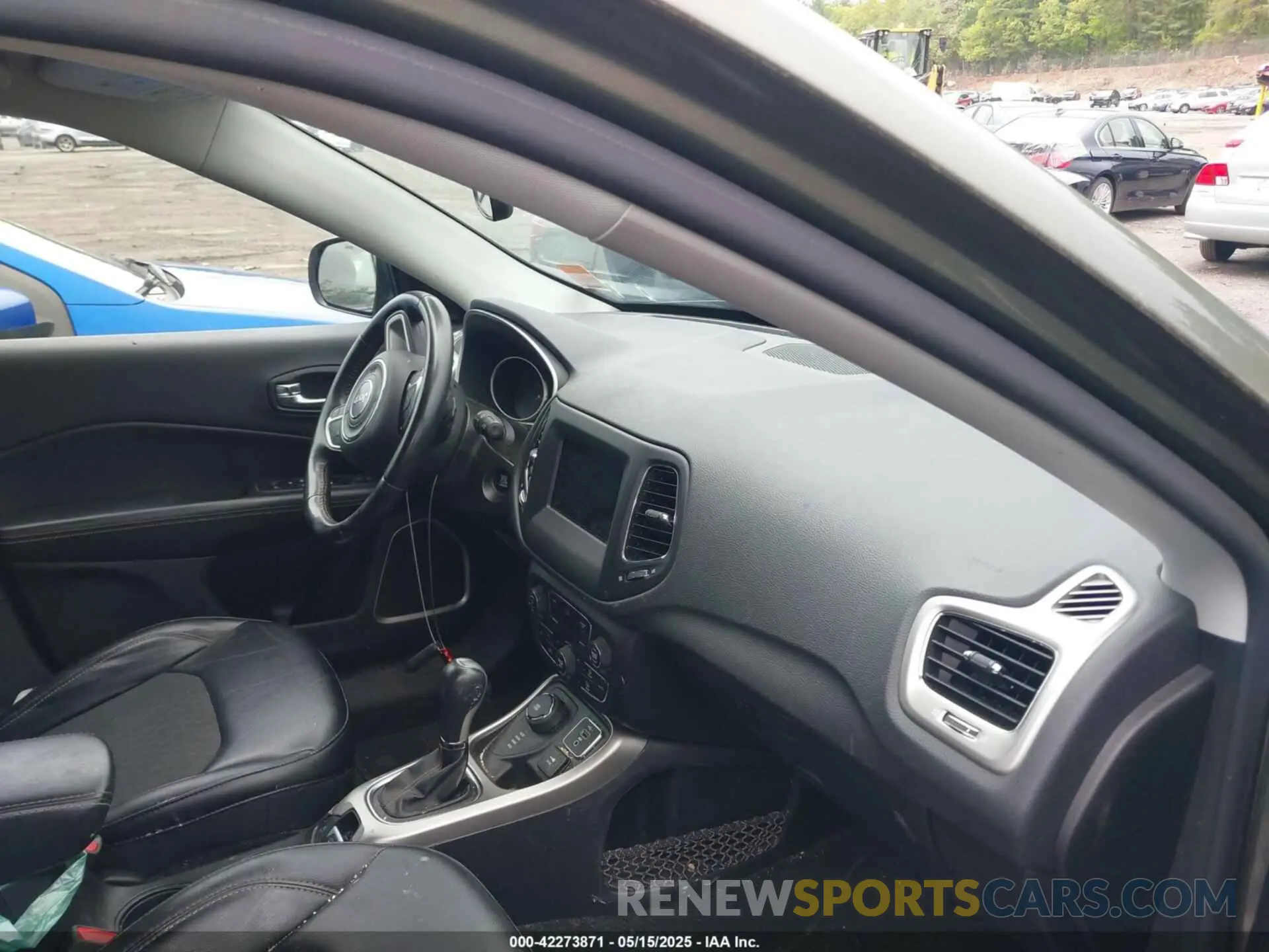 5 Фотография поврежденного автомобиля 3C4NJDBB8KT828747 JEEP COMPASS 2019