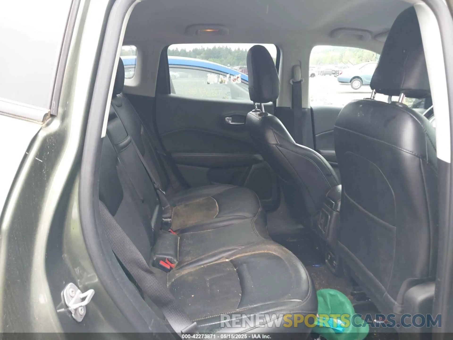 8 Фотография поврежденного автомобиля 3C4NJDBB8KT828747 JEEP COMPASS 2019