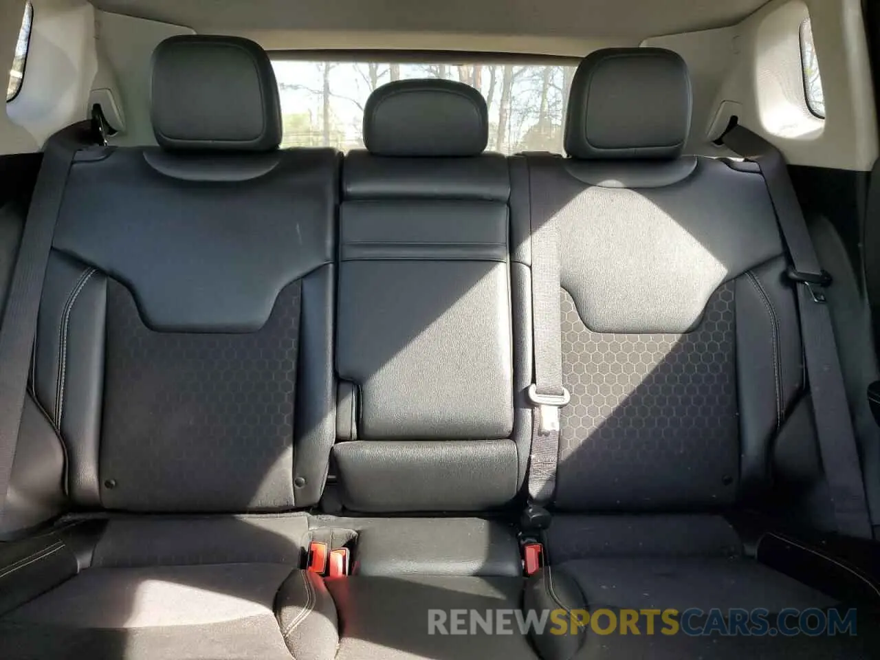 10 Фотография поврежденного автомобиля 3C4NJDBB8KT836234 JEEP COMPASS 2019