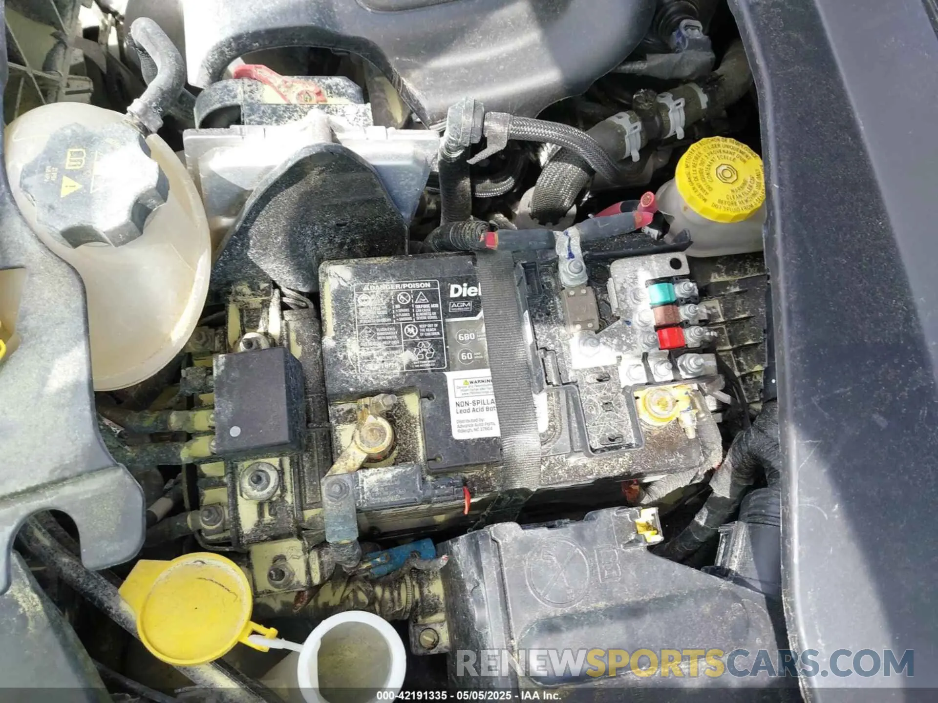 17 Фотография поврежденного автомобиля 3C4NJDBB9KT601373 JEEP COMPASS 2019