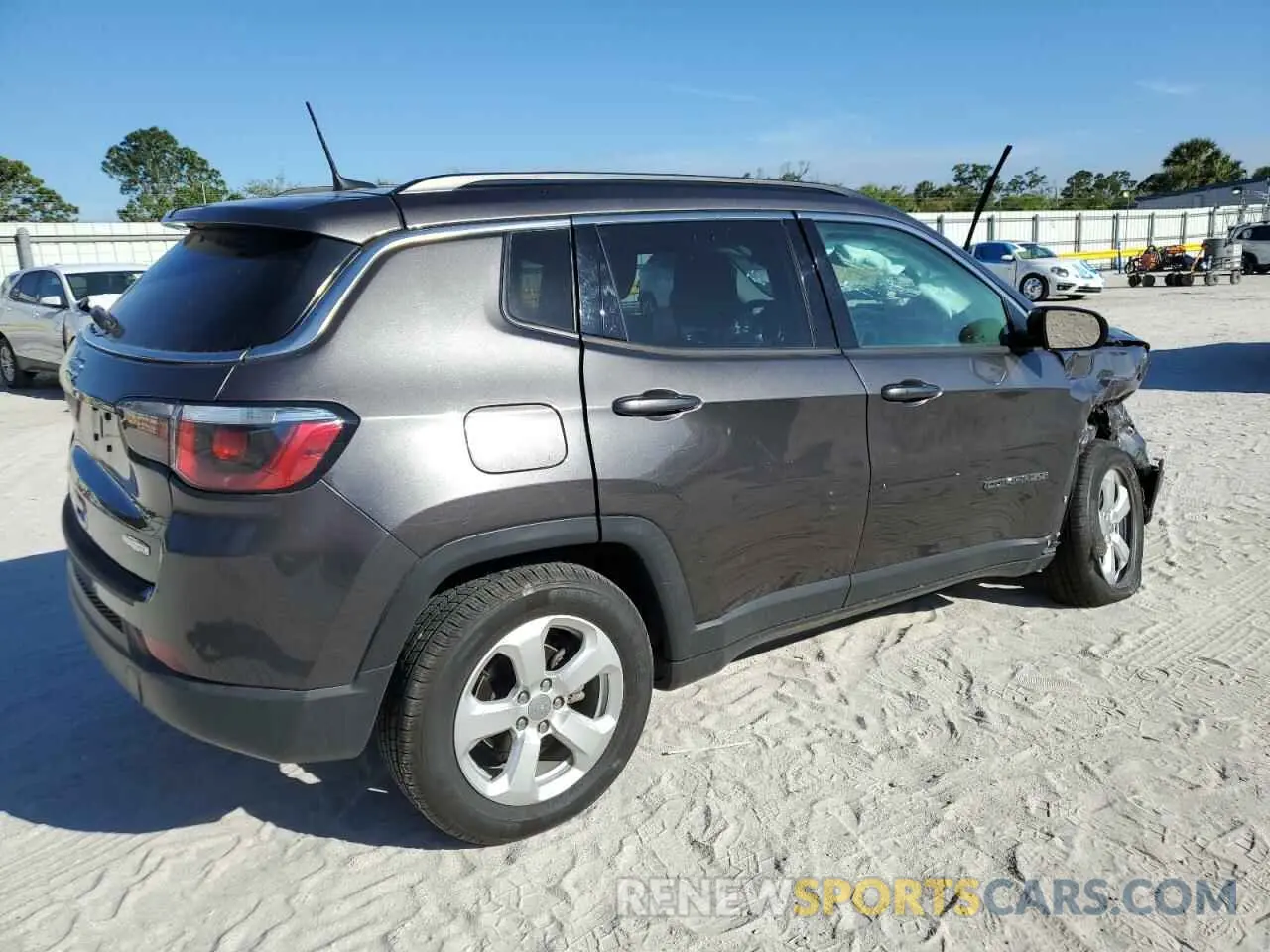 3 Фотография поврежденного автомобиля 3C4NJDBB9KT665820 JEEP COMPASS 2019