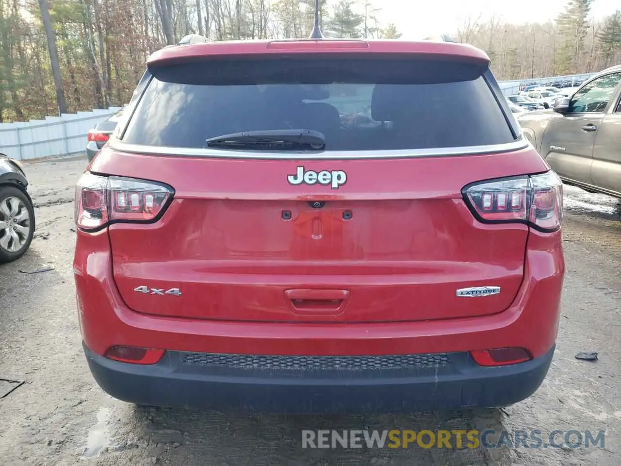 6 Photograph of a damaged car 3C4NJDBB9KT827915 JEEP COMPASS 2019