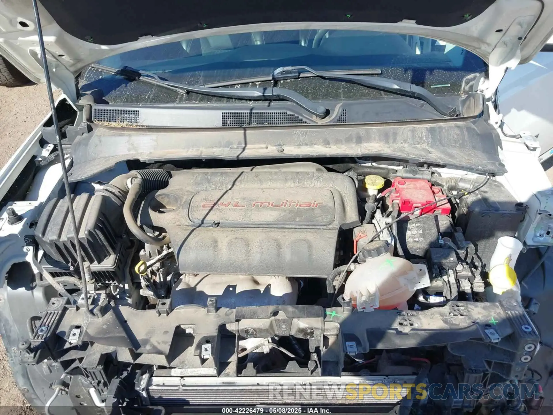10 Photograph of a damaged car 3C4NJDBBXKT682870 JEEP COMPASS 2019