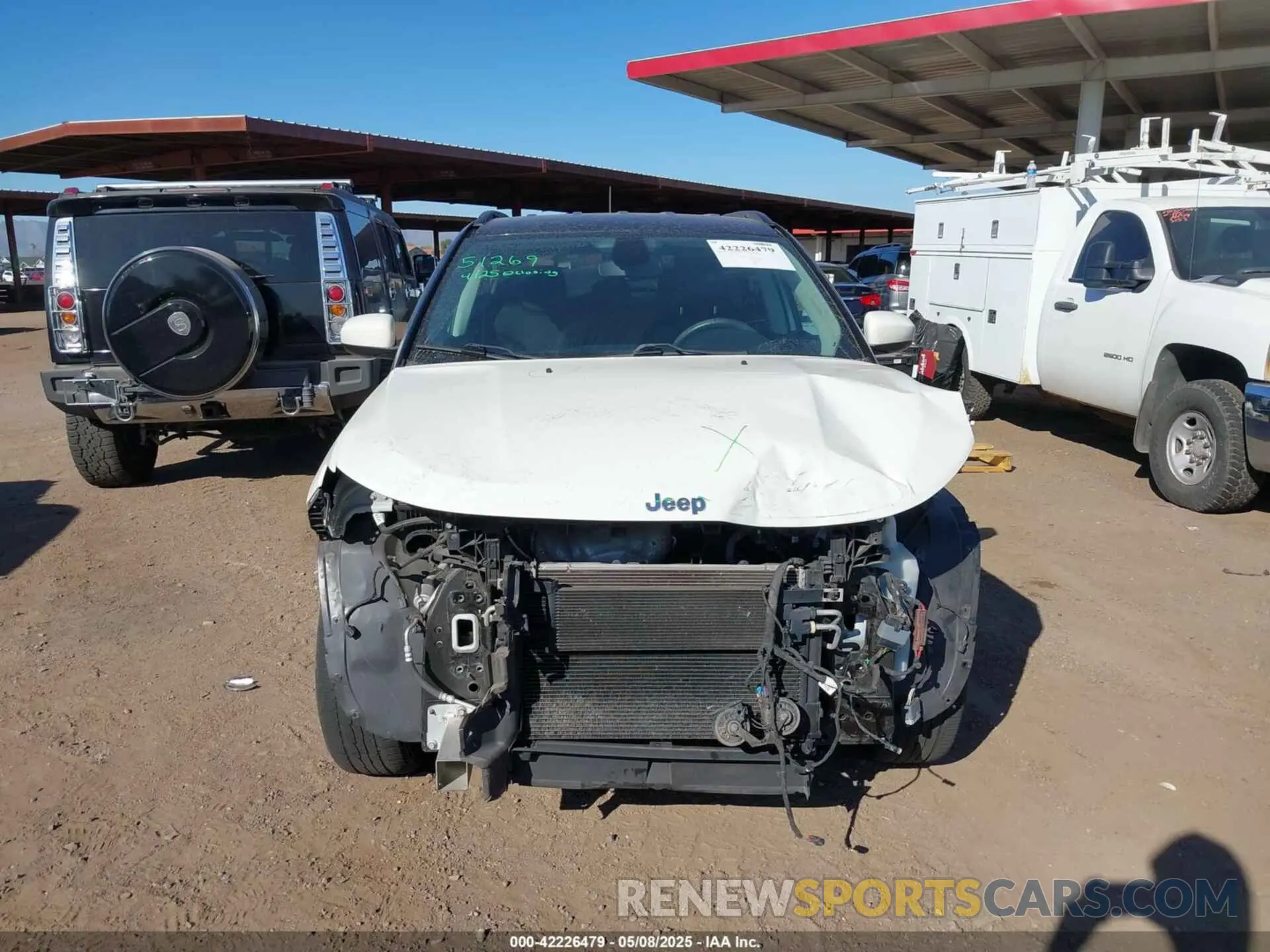 13 Photograph of a damaged car 3C4NJDBBXKT682870 JEEP COMPASS 2019