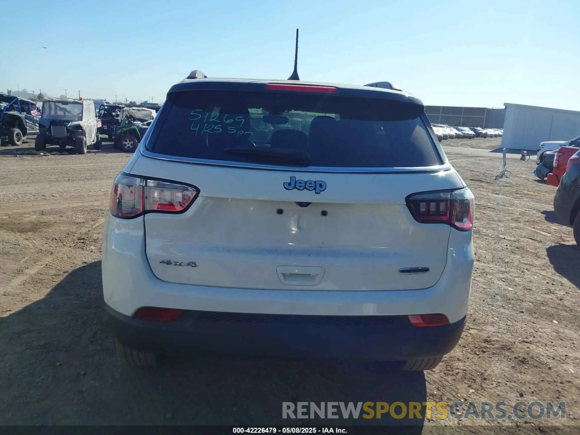 17 Photograph of a damaged car 3C4NJDBBXKT682870 JEEP COMPASS 2019