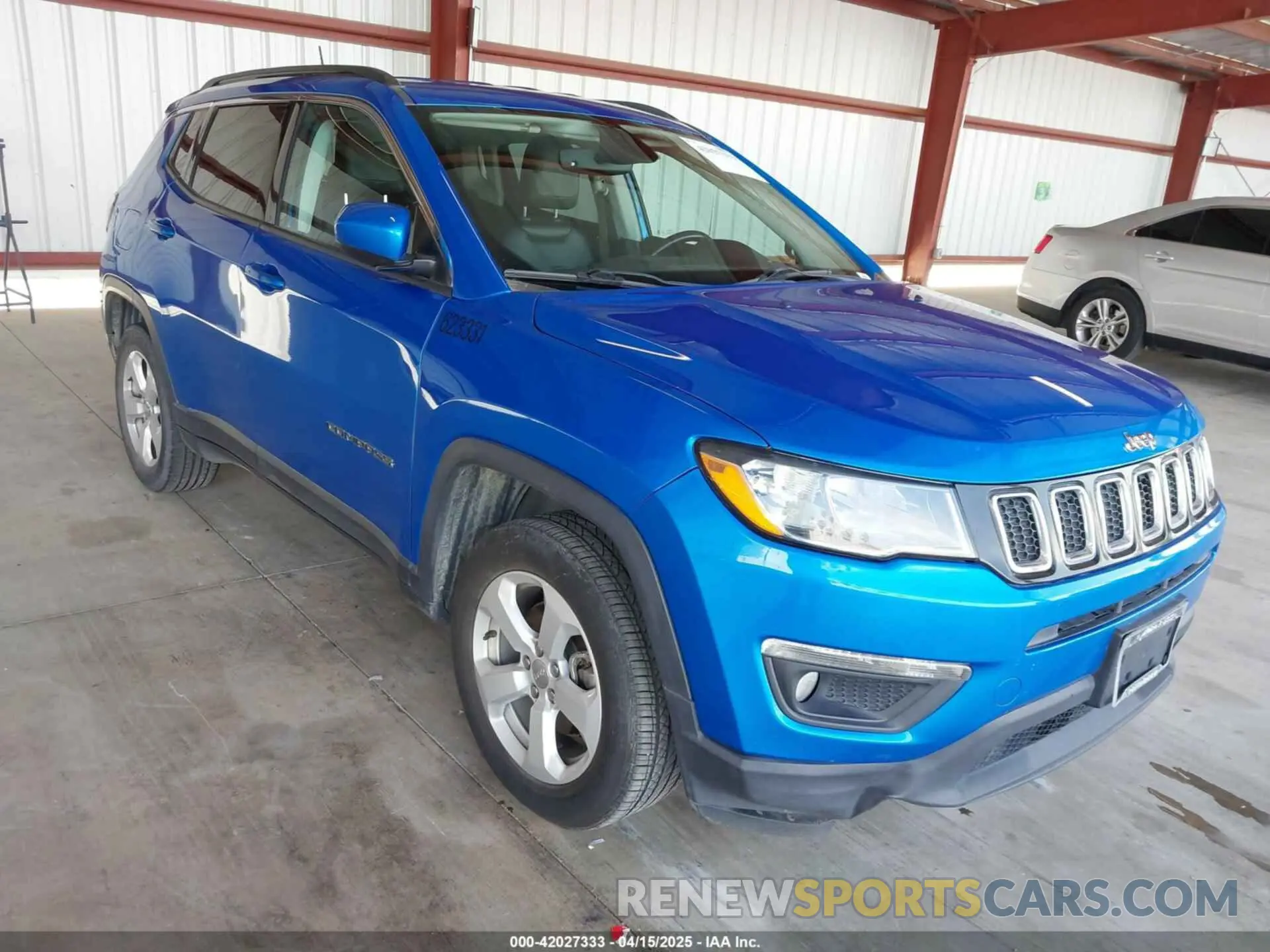 1 Фотография поврежденного автомобиля 3C4NJDBBXKT745210 JEEP COMPASS 2019