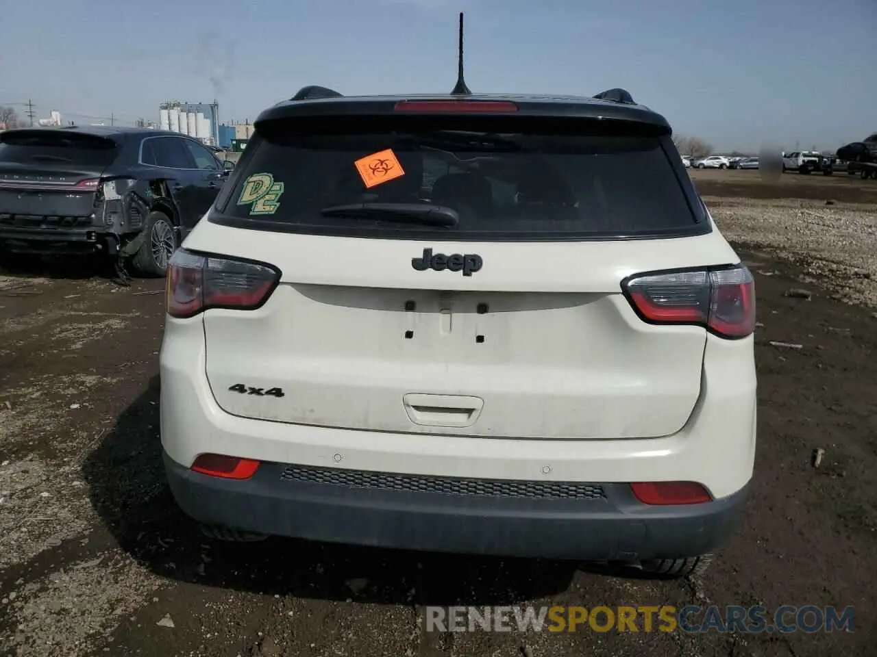 6 Photograph of a damaged car 3C4NJDCB0KT672721 JEEP COMPASS 2019