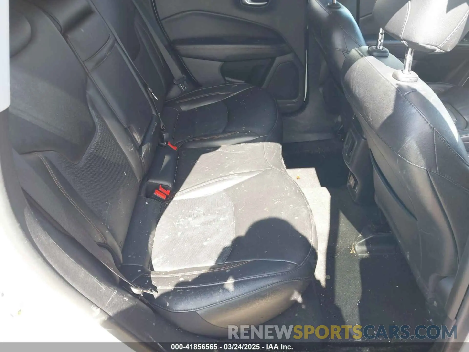 8 Фотография поврежденного автомобиля 3C4NJDCB0KT827087 JEEP COMPASS 2019