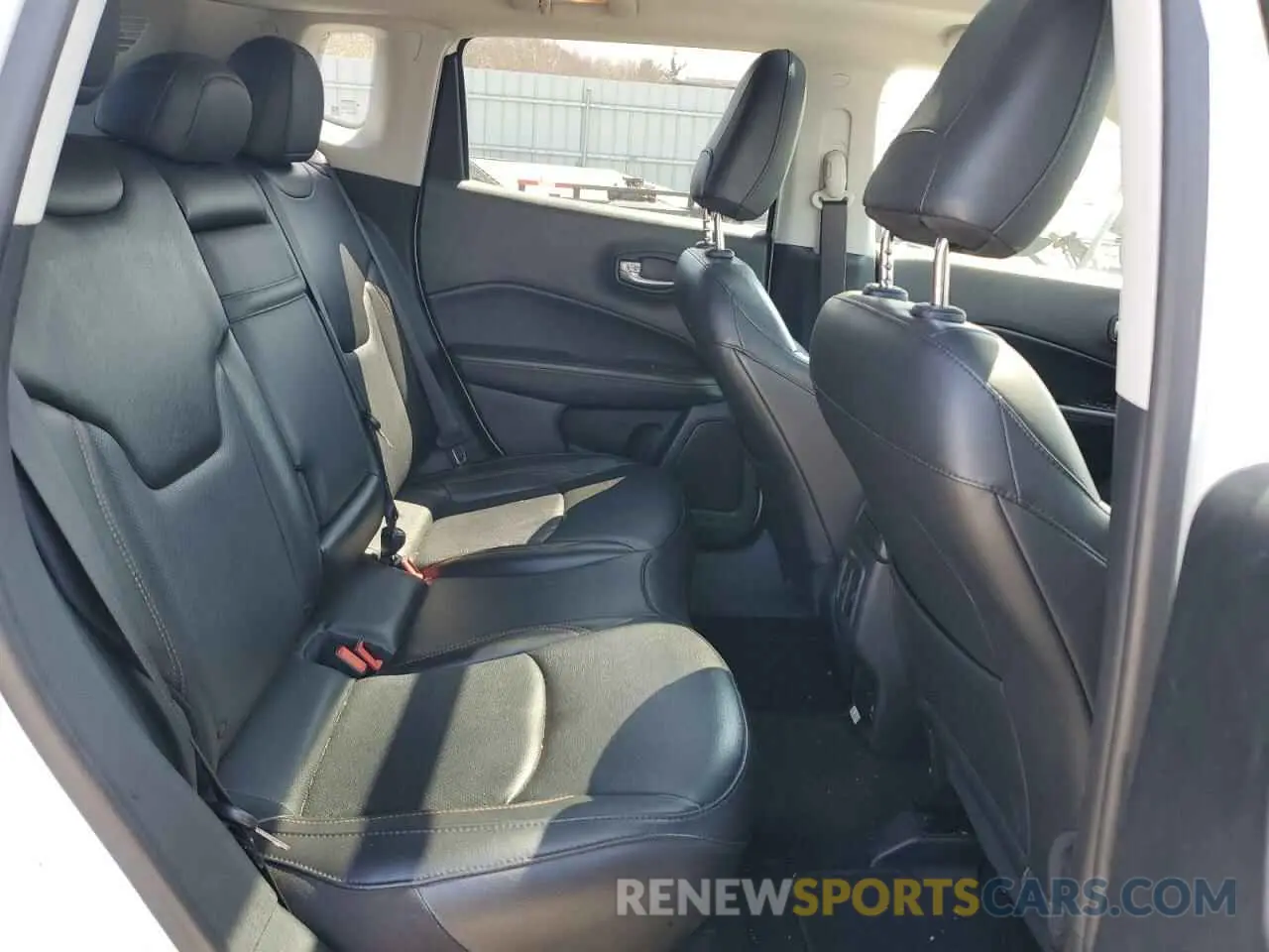 11 Фотография поврежденного автомобиля 3C4NJDCB0KT842382 JEEP COMPASS 2019