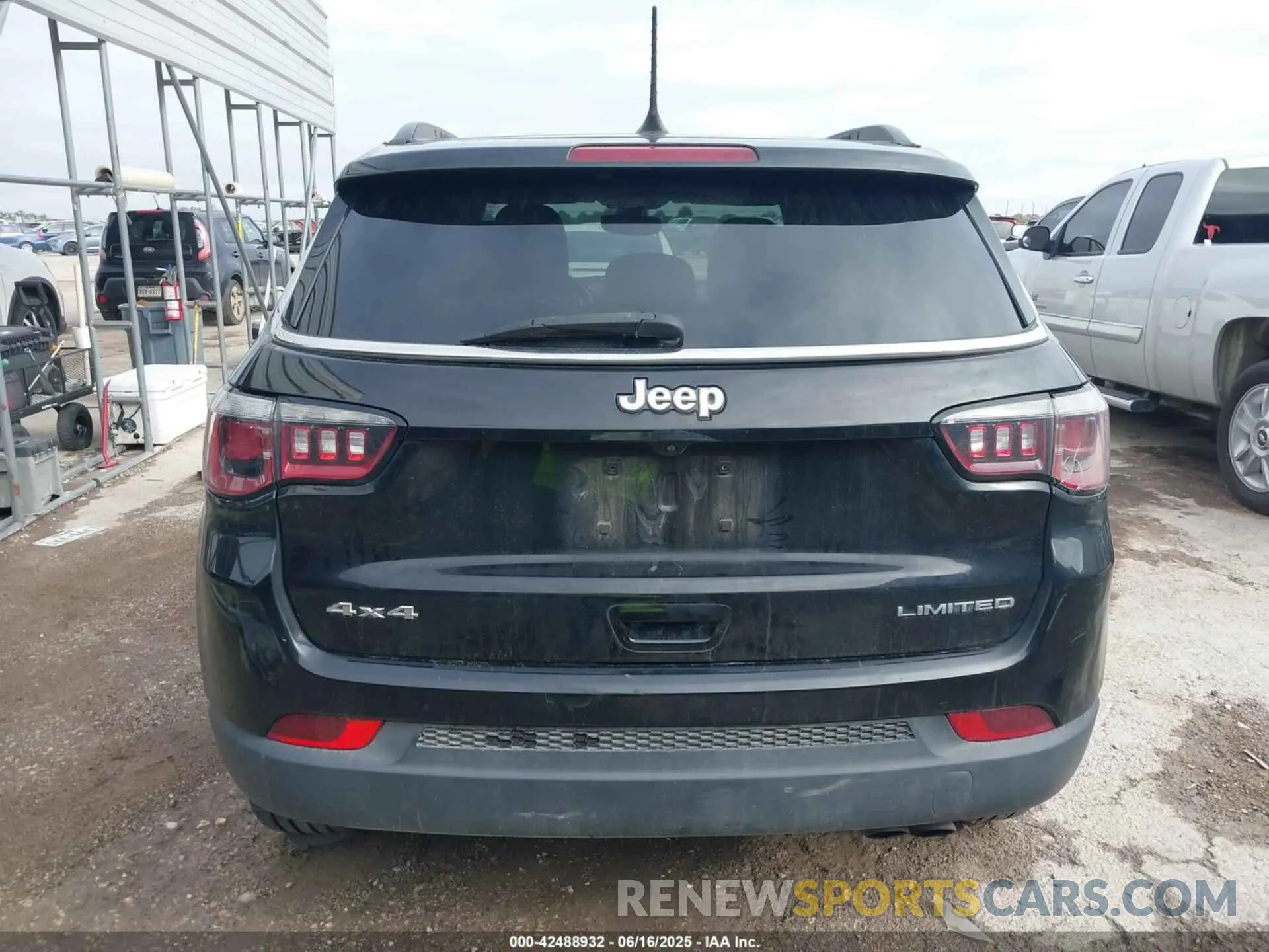 16 Фотография поврежденного автомобиля 3C4NJDCB1KT742114 JEEP COMPASS 2019