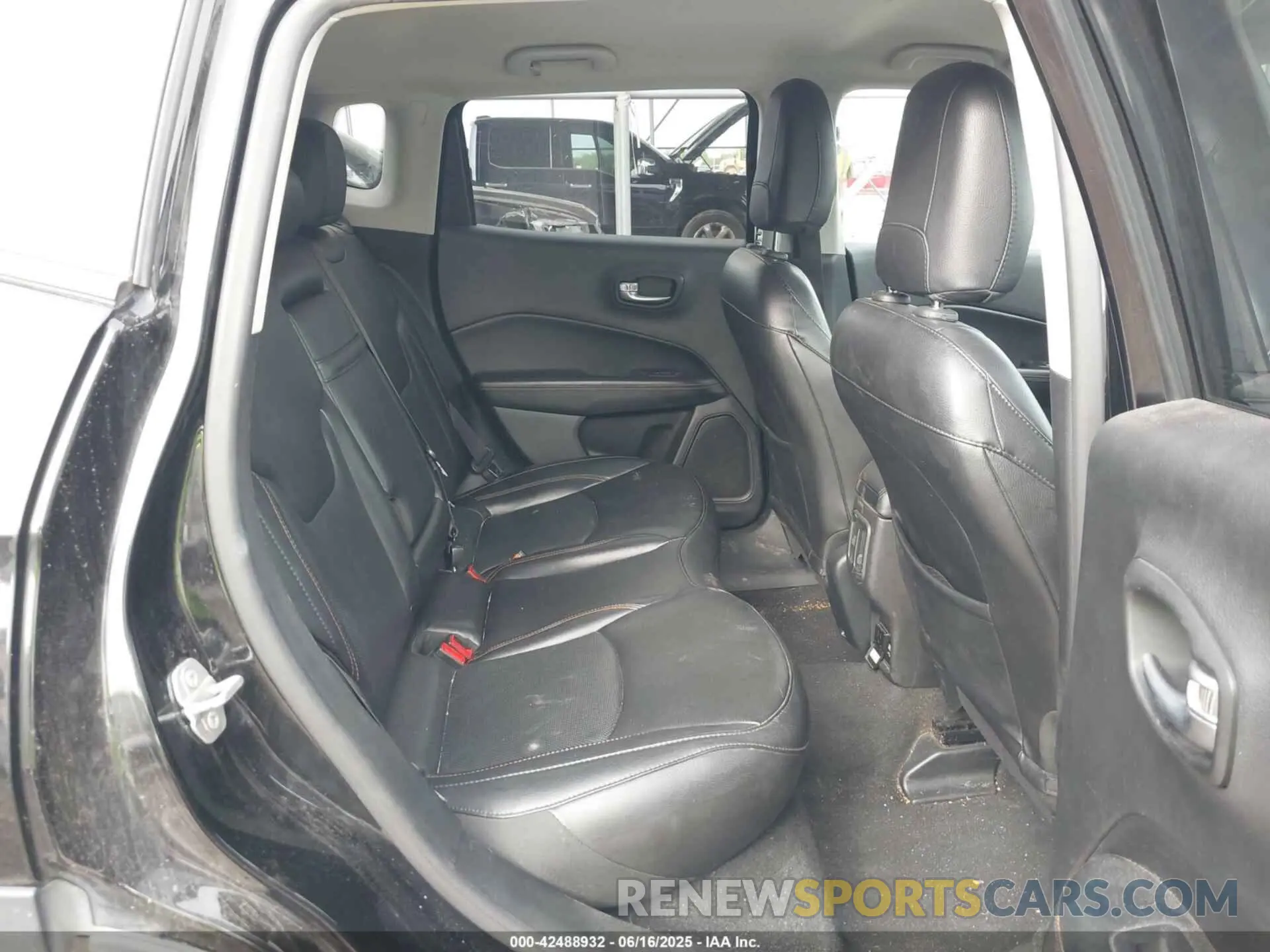 8 Фотография поврежденного автомобиля 3C4NJDCB1KT742114 JEEP COMPASS 2019