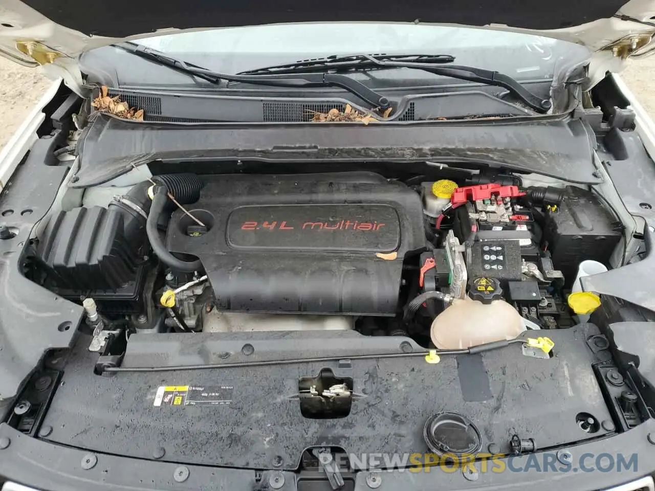 14 Photograph of a damaged car 3C4NJDCB2KT828290 JEEP COMPASS 2019