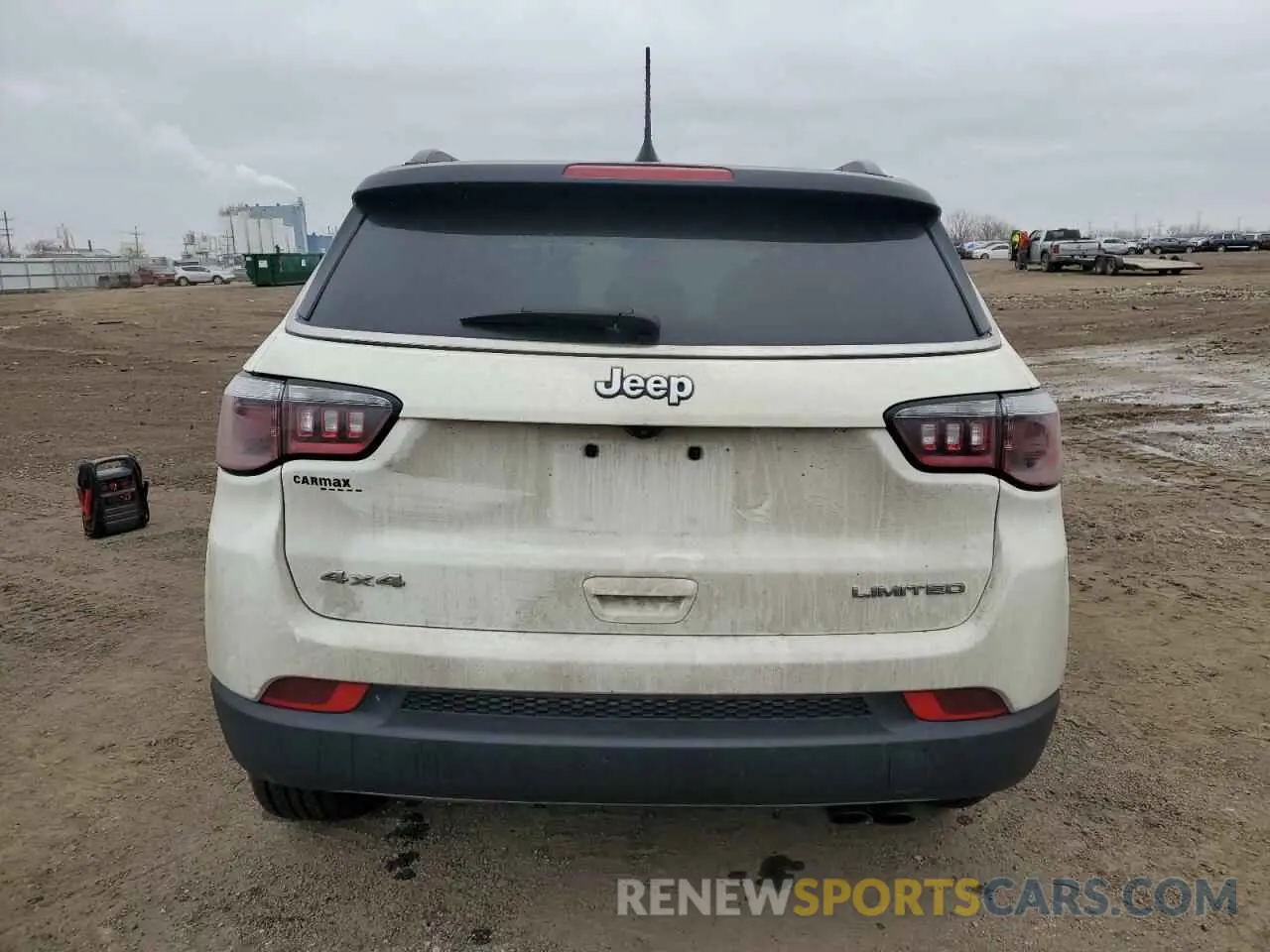 6 Photograph of a damaged car 3C4NJDCB2KT828290 JEEP COMPASS 2019
