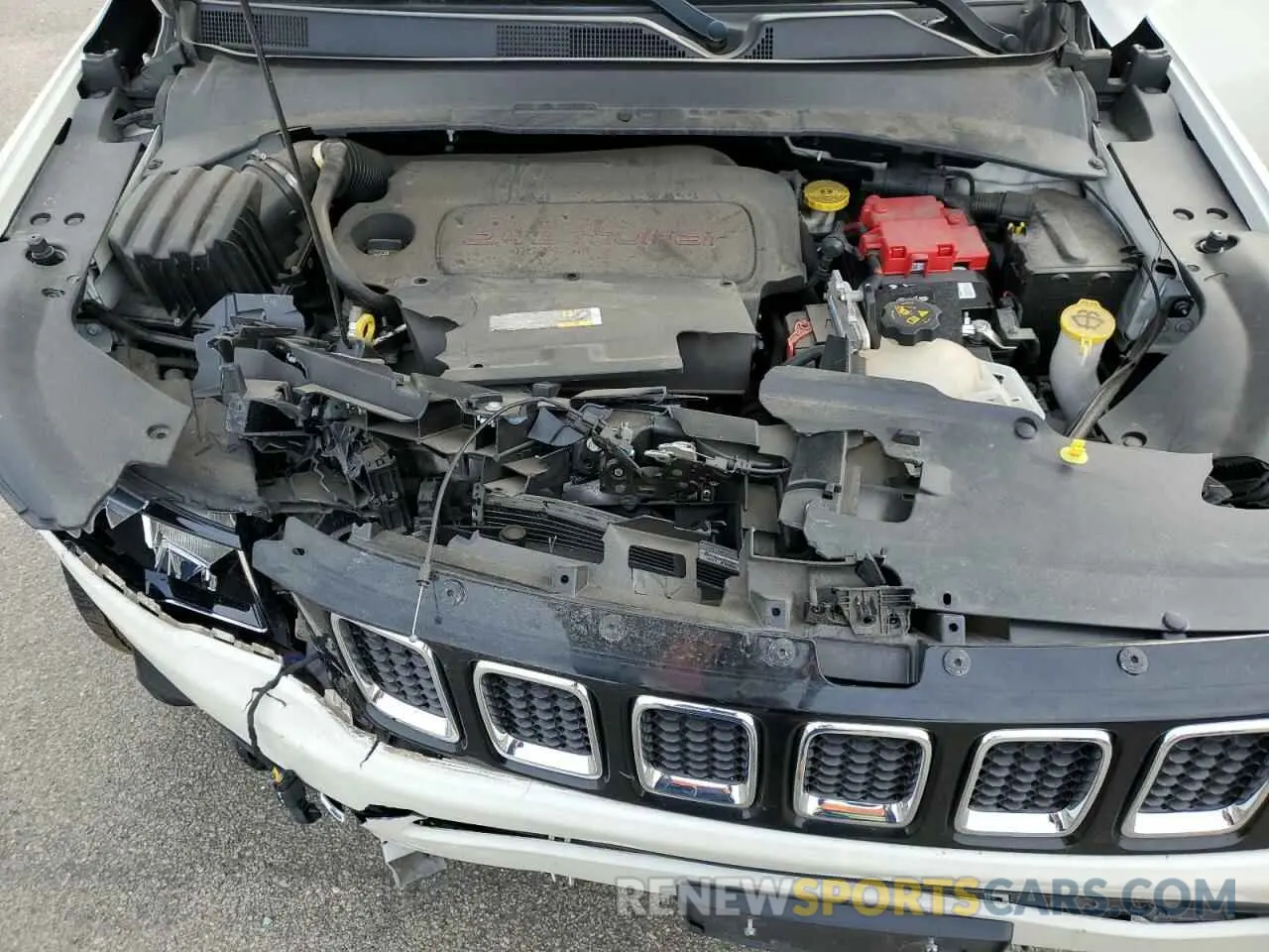 14 Photograph of a damaged car 3C4NJDCB2KT842044 JEEP COMPASS 2019