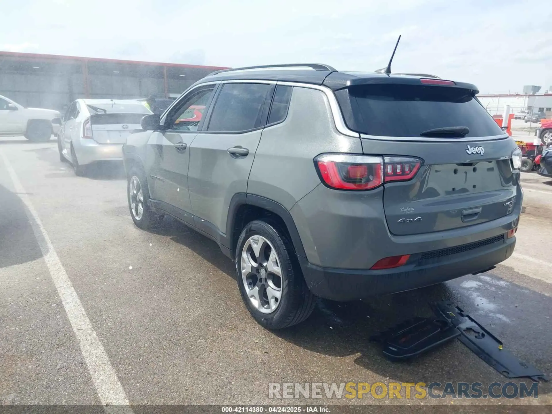 3 Photograph of a damaged car 3C4NJDCB3KT734161 JEEP COMPASS 2019