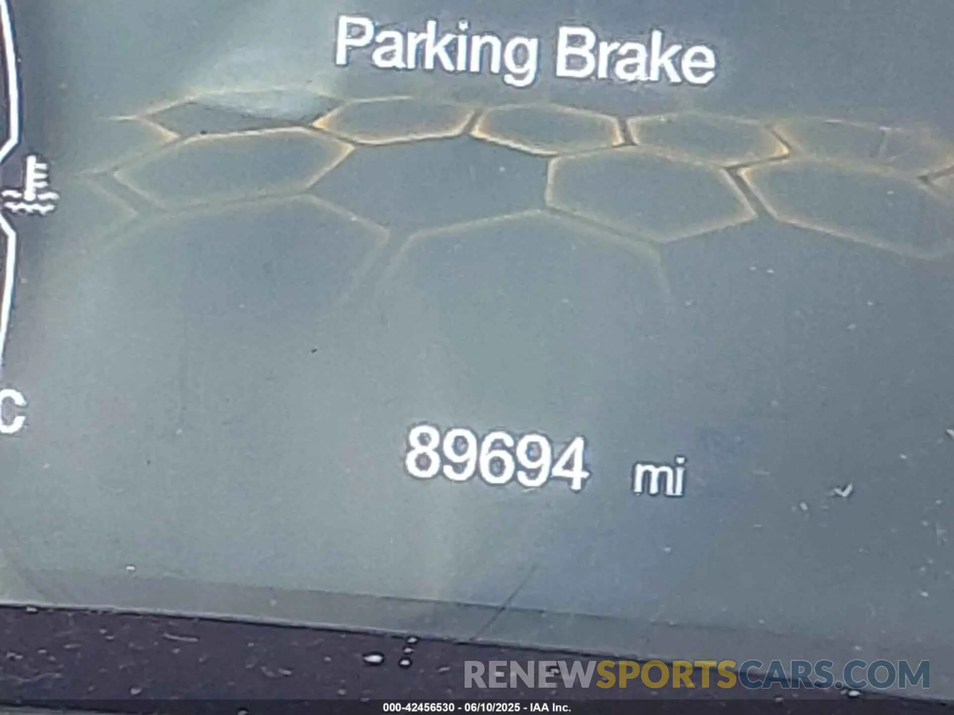 15 Photograph of a damaged car 3C4NJDCB4KT818425 JEEP COMPASS 2019