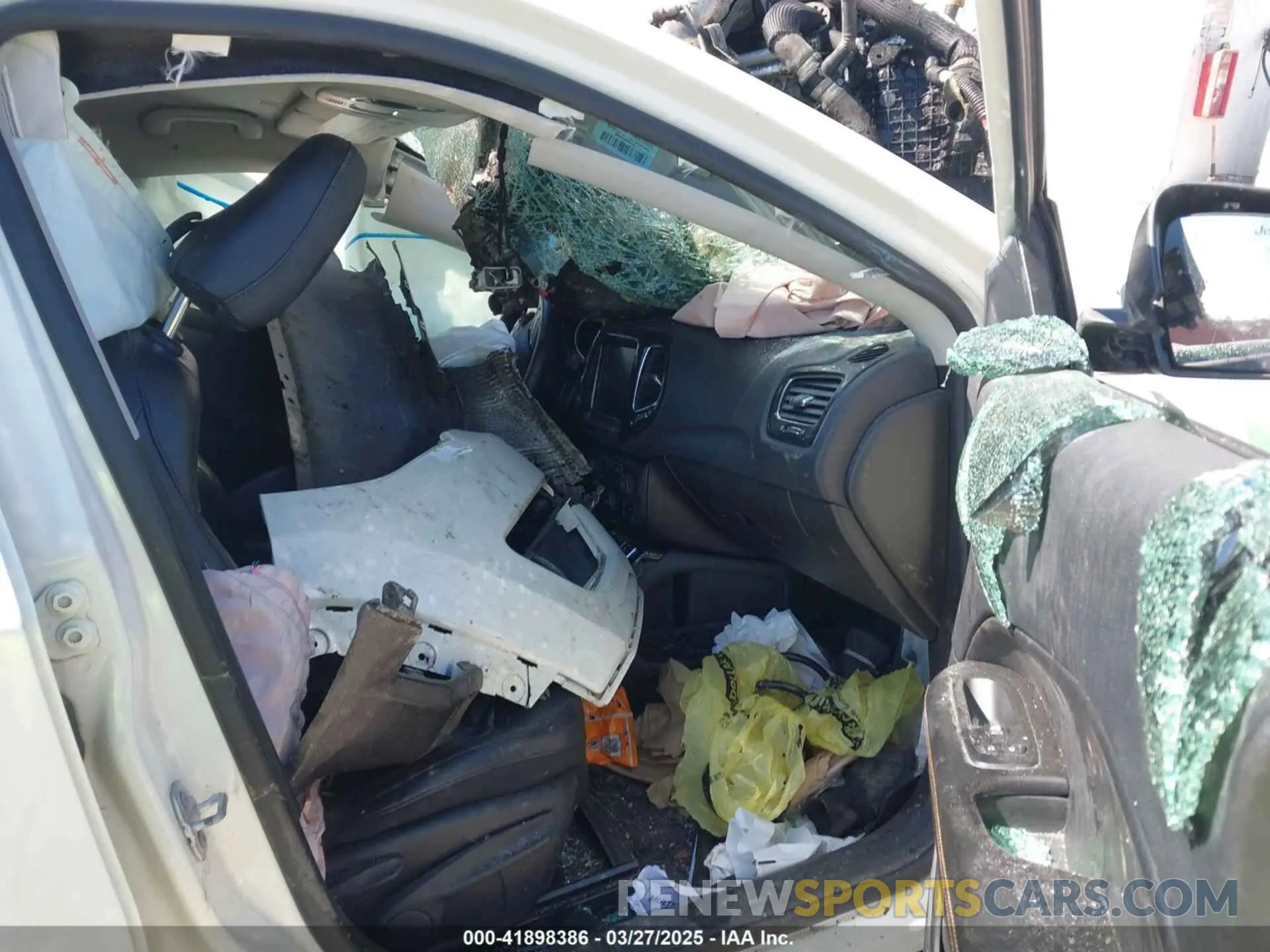 5 Фотография поврежденного автомобиля 3C4NJDCB6KT639156 JEEP COMPASS 2019