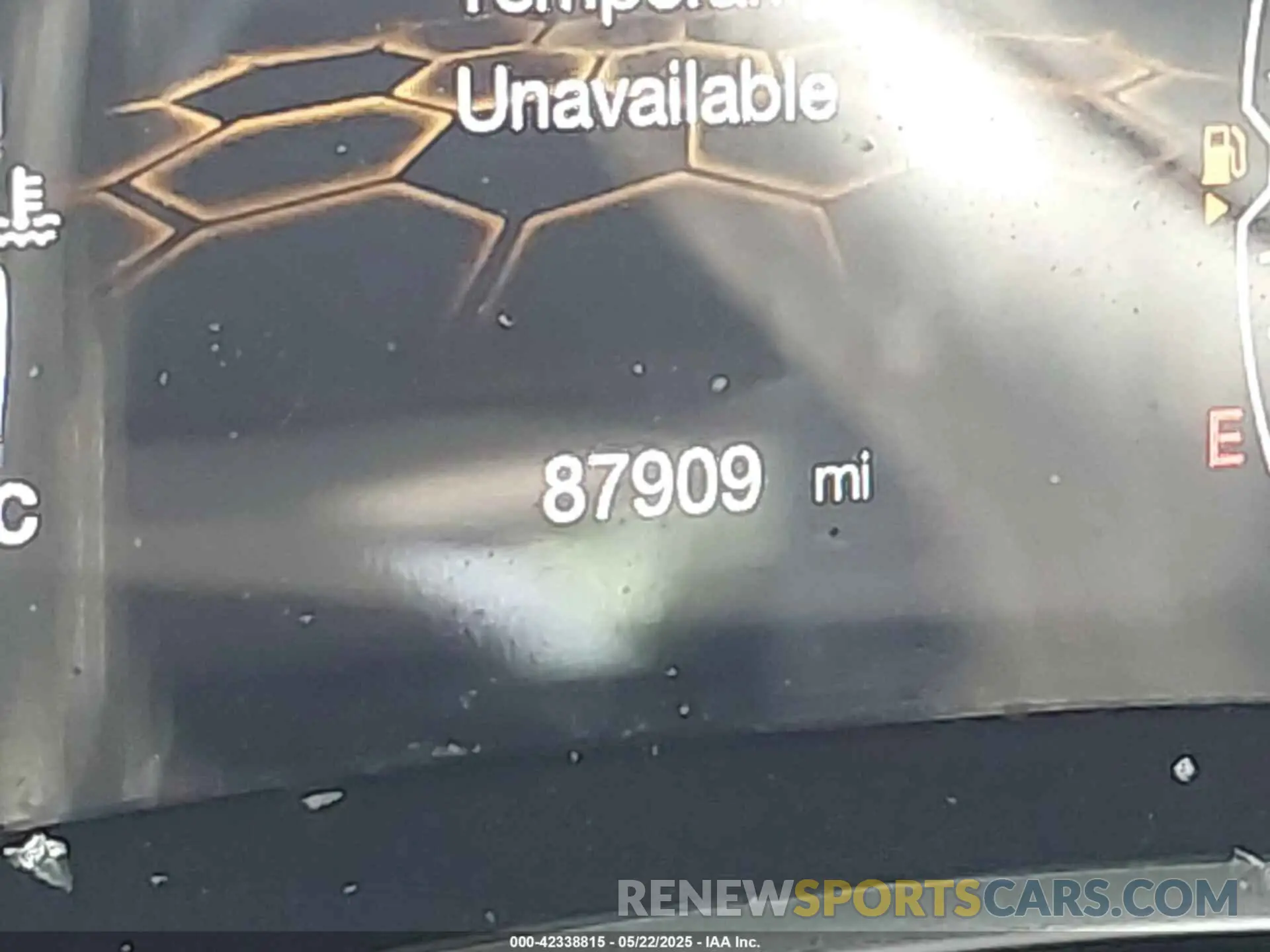 16 Photograph of a damaged car 3C4NJDCB6KT653901 JEEP COMPASS 2019
