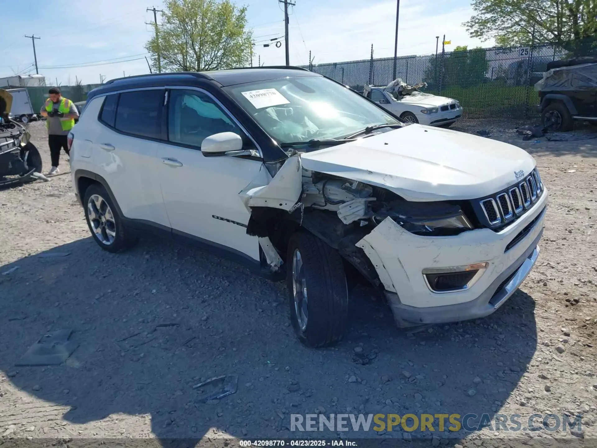 1 Фотография поврежденного автомобиля 3C4NJDCB6KT740505 JEEP COMPASS 2019