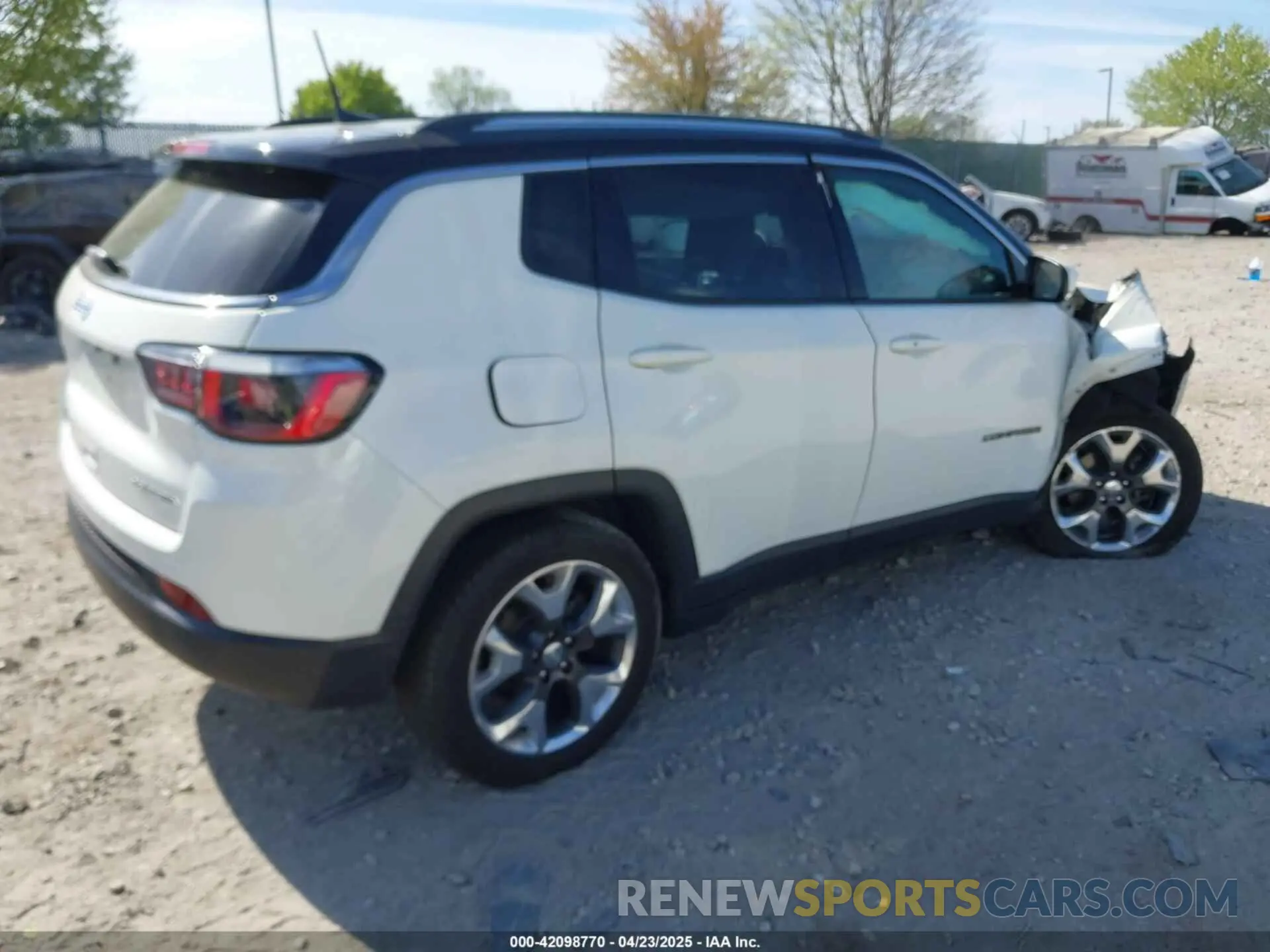 4 Фотография поврежденного автомобиля 3C4NJDCB6KT740505 JEEP COMPASS 2019