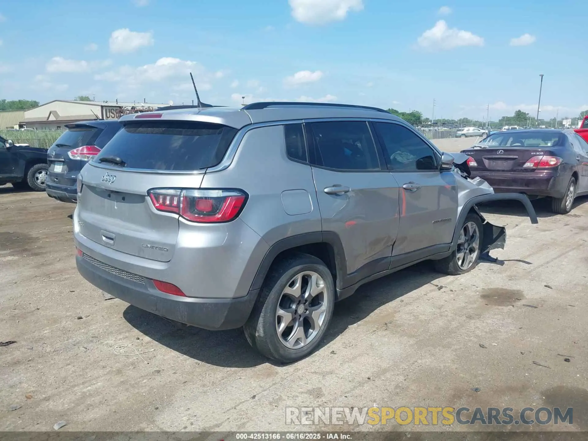 4 Photograph of a damaged car 3C4NJDCB6KT791082 JEEP COMPASS 2019