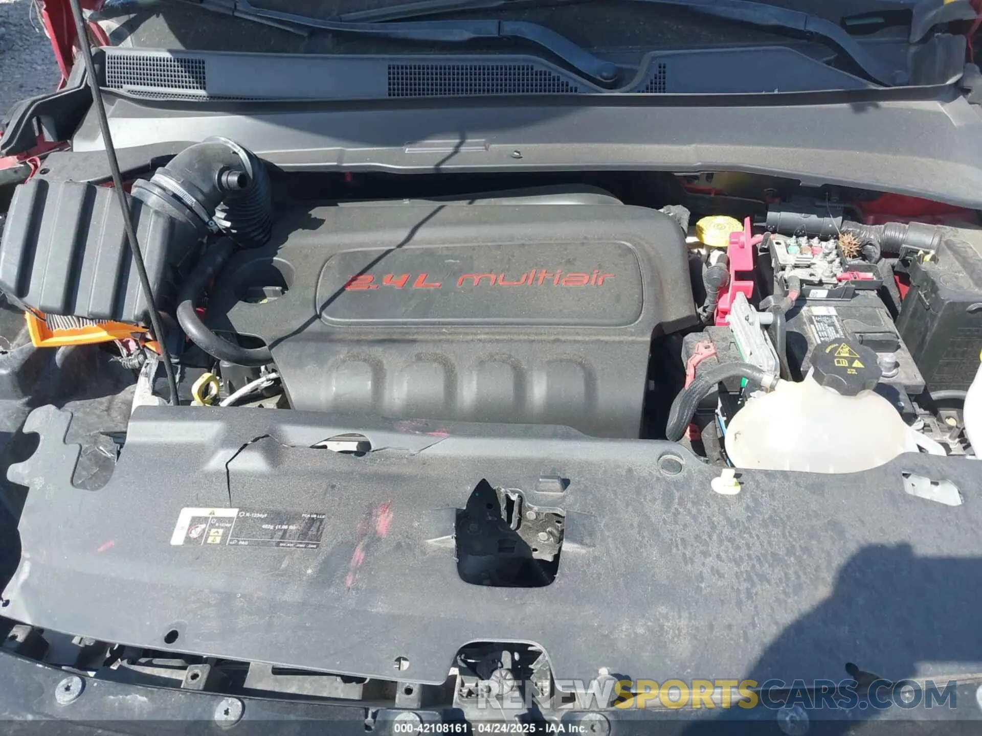 10 Photograph of a damaged car 3C4NJDCB7KT596110 JEEP COMPASS 2019